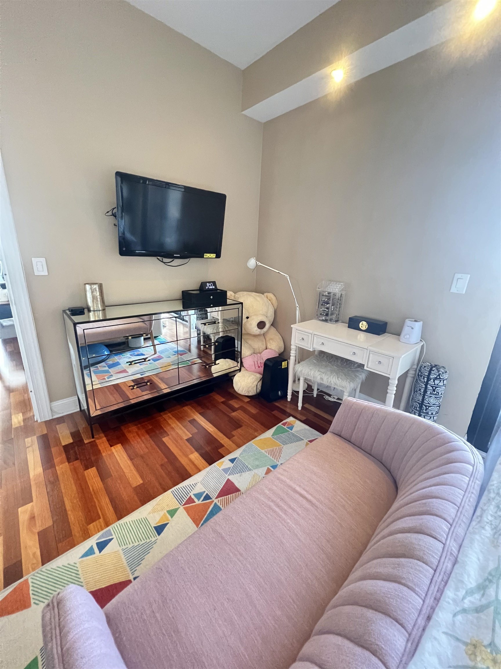 700 1ST ST Unit: 16PW