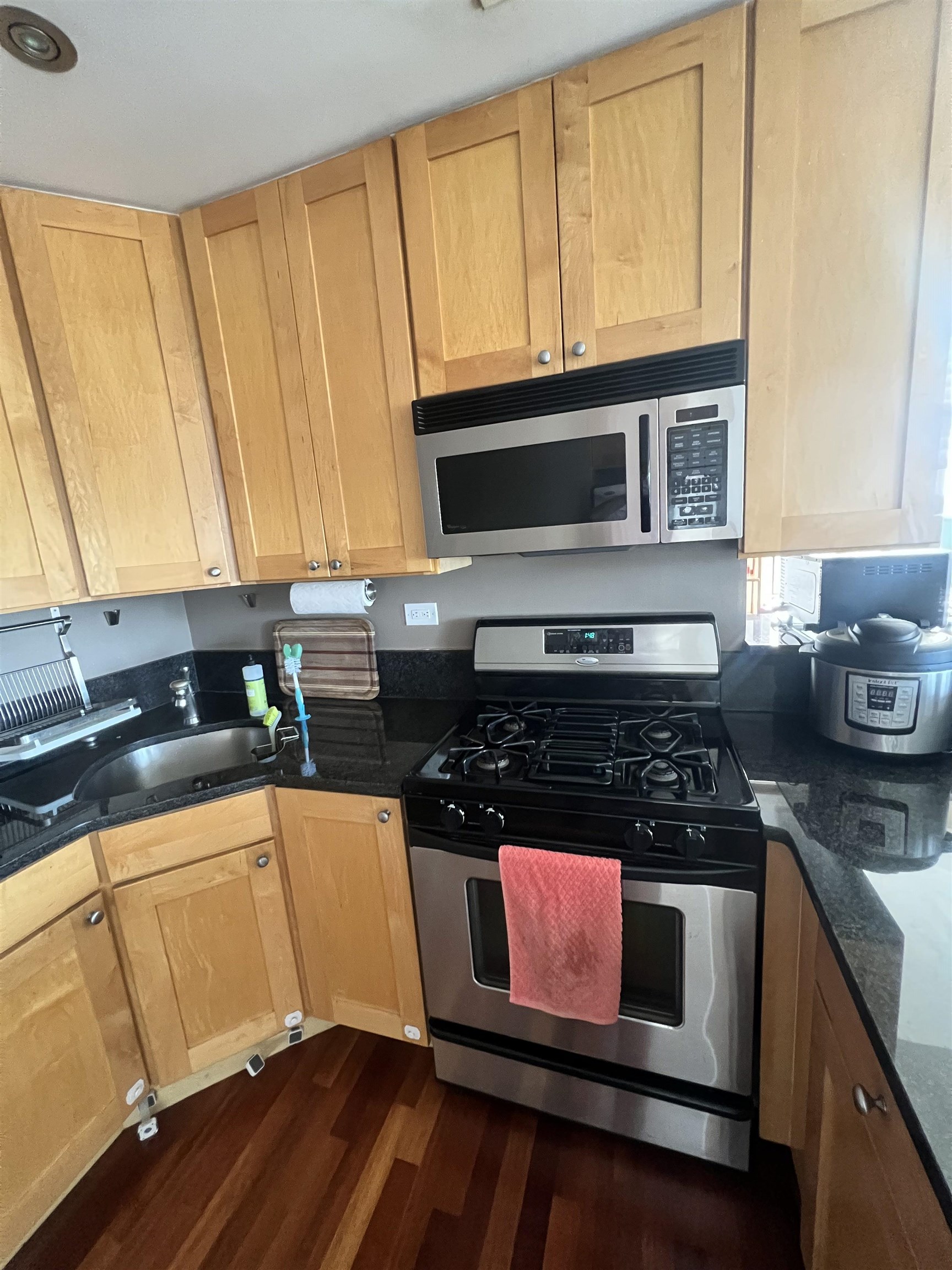 700 1ST ST Unit: 16PW