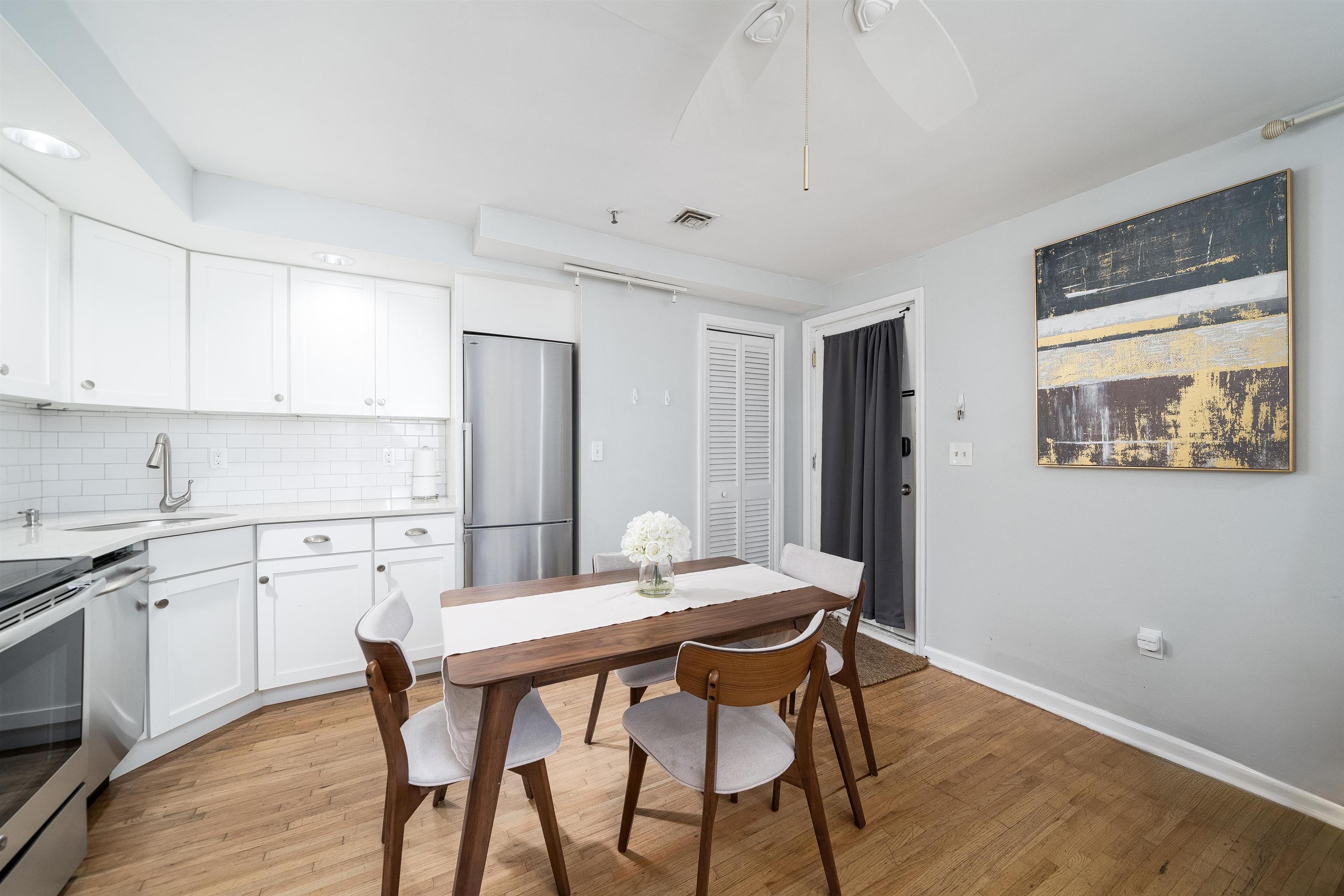 135 GARDEN ST Unit: 3