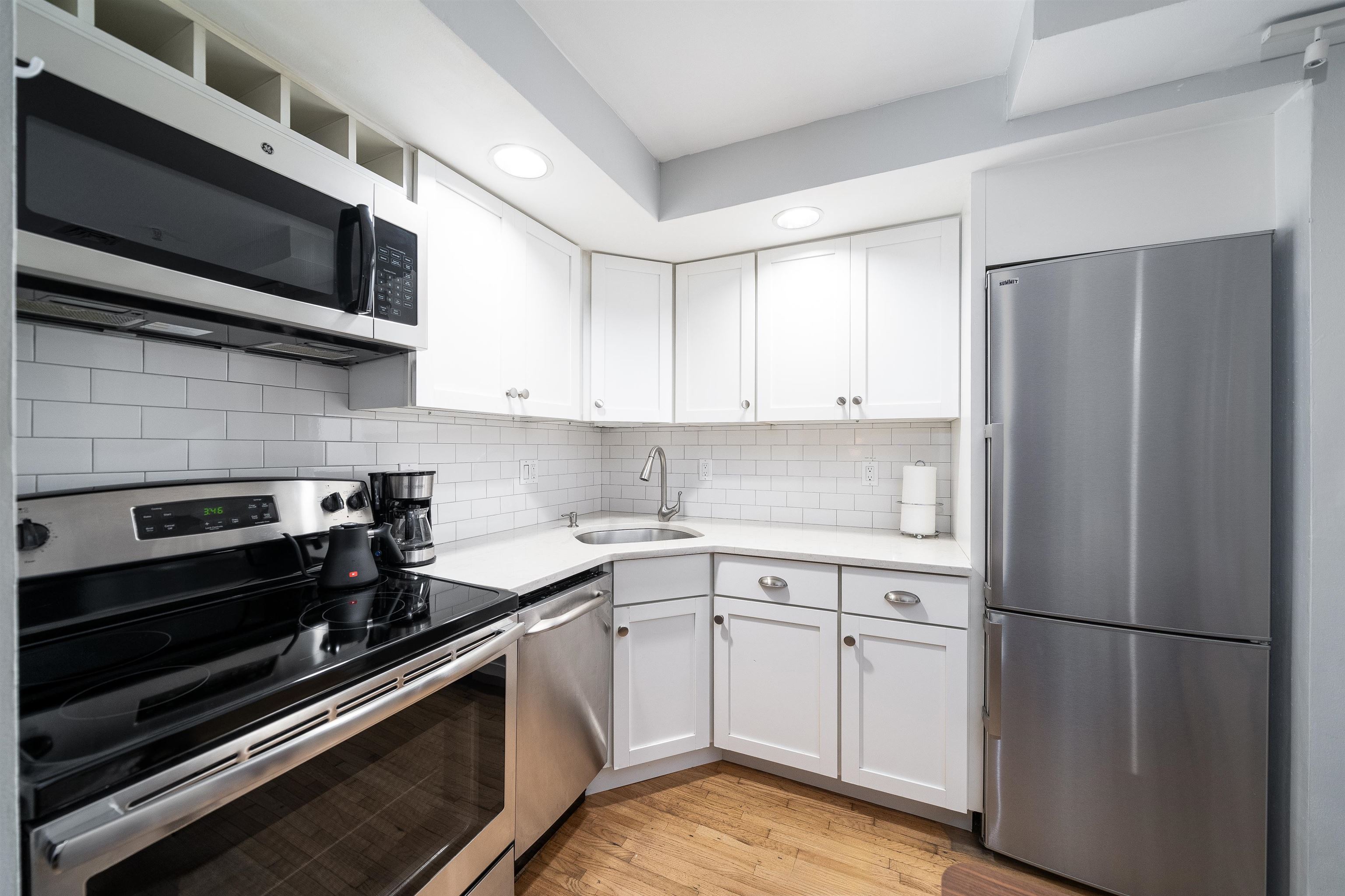 135 GARDEN ST Unit: 3