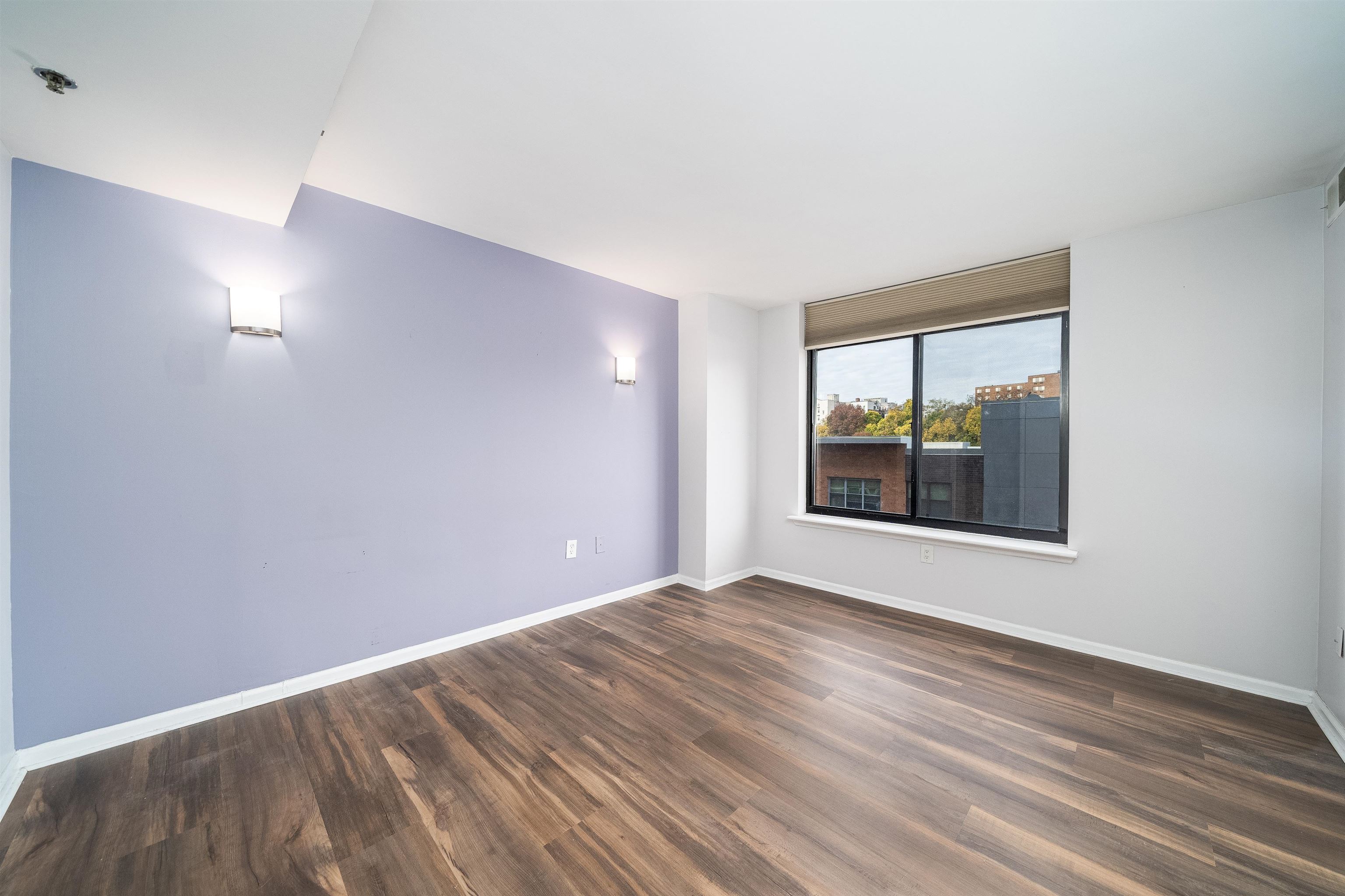 700 1ST ST Unit: 8Q