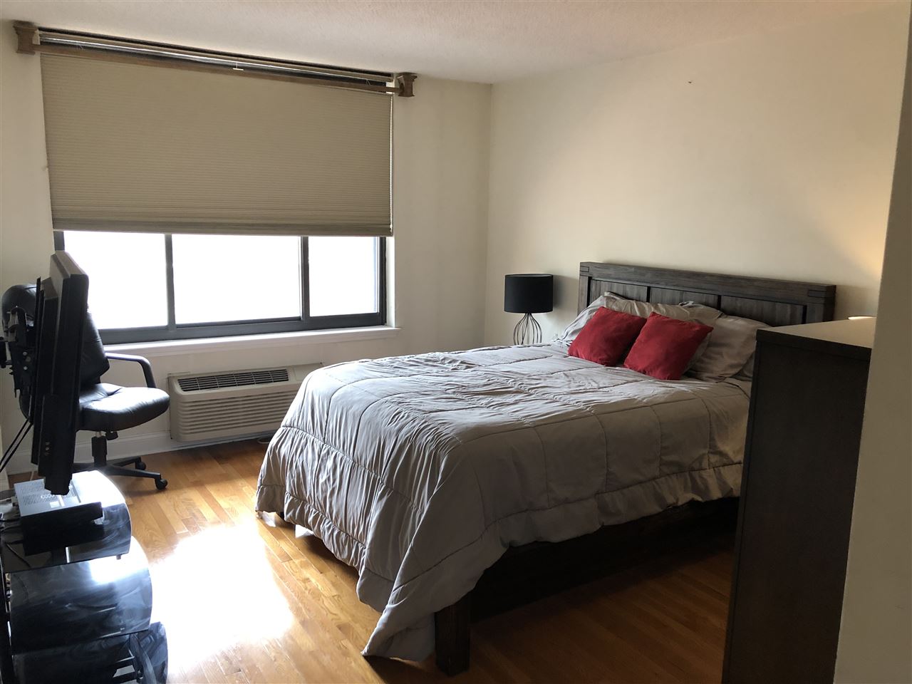 415 NEWARK ST Unit: 2F