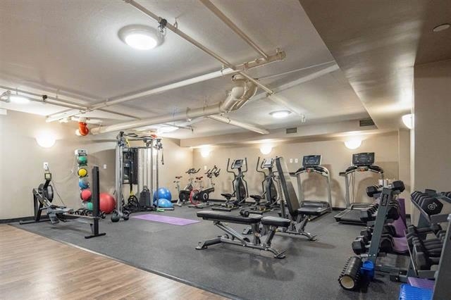 415 NEWARK ST Unit: 2F