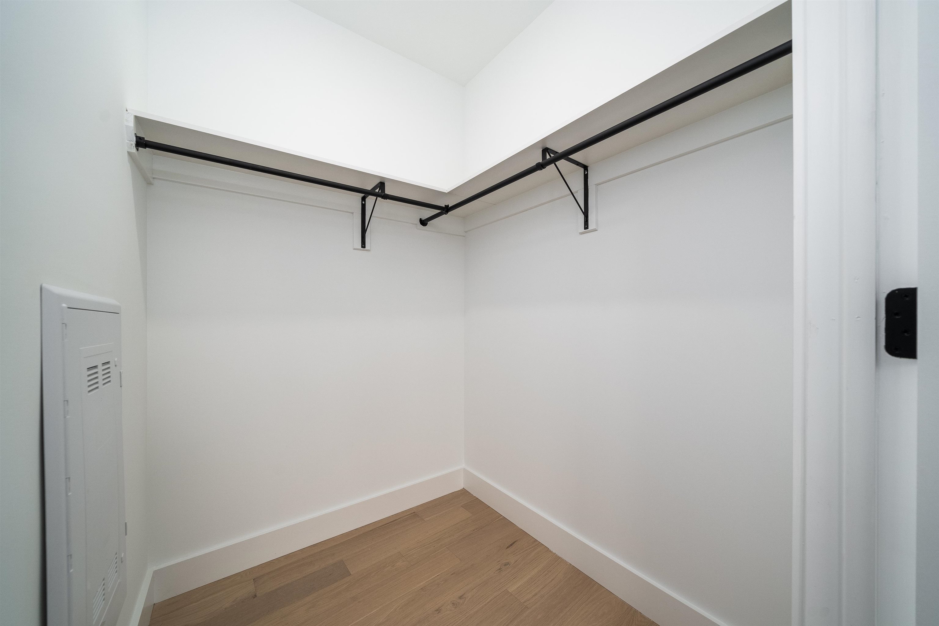 649 38TH ST Unit: 308