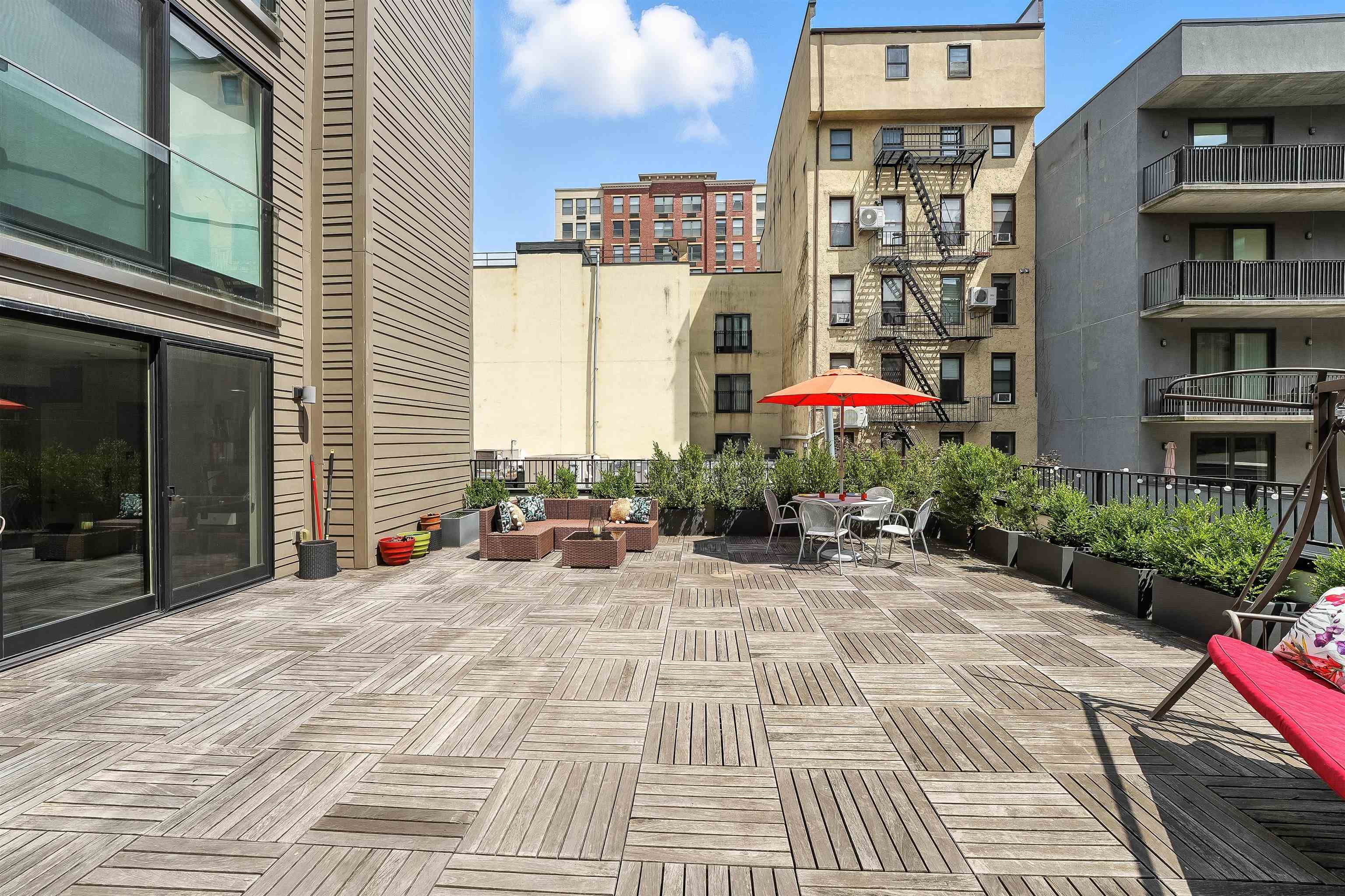 61 14TH ST Unit: #2