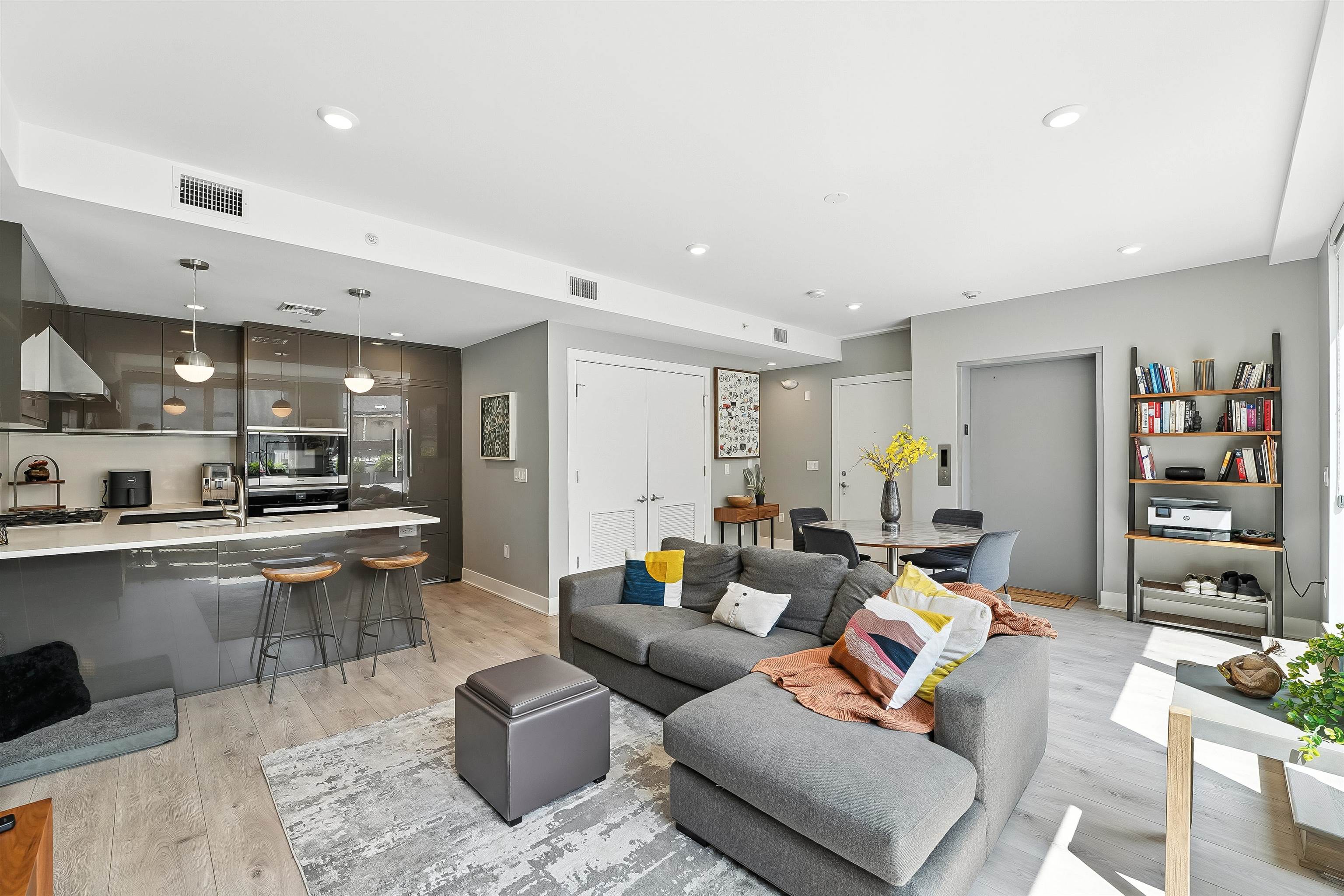 61 14TH ST Unit: #2
