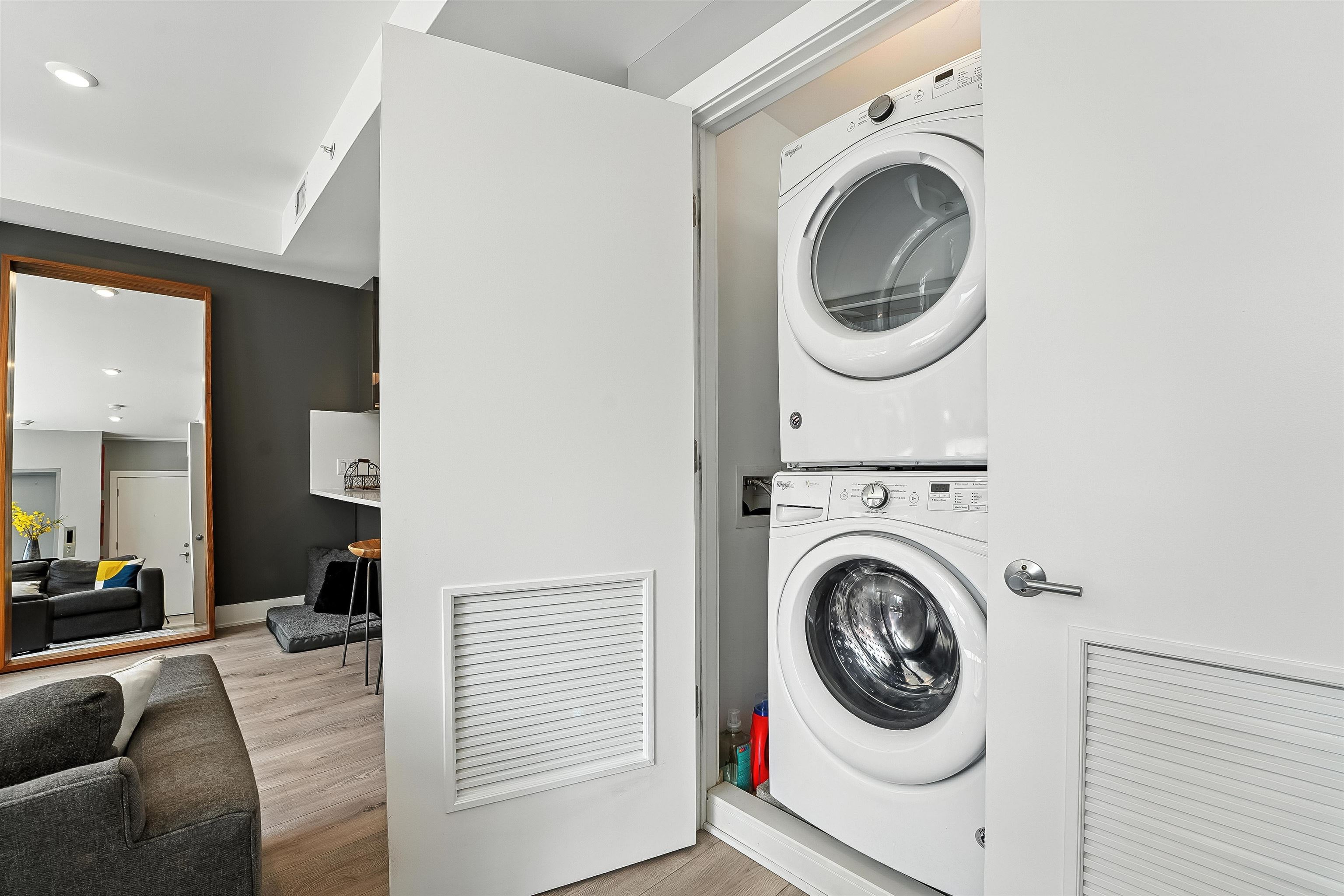 61 14TH ST Unit: #2