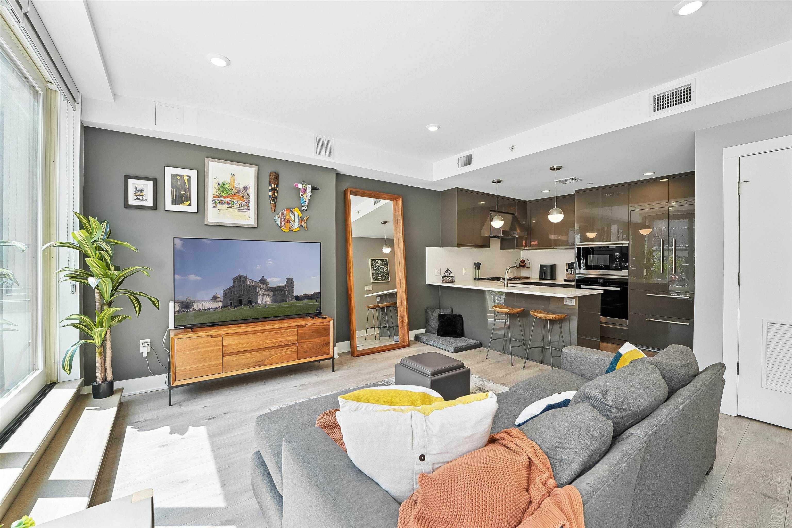 61 14TH ST Unit: #2