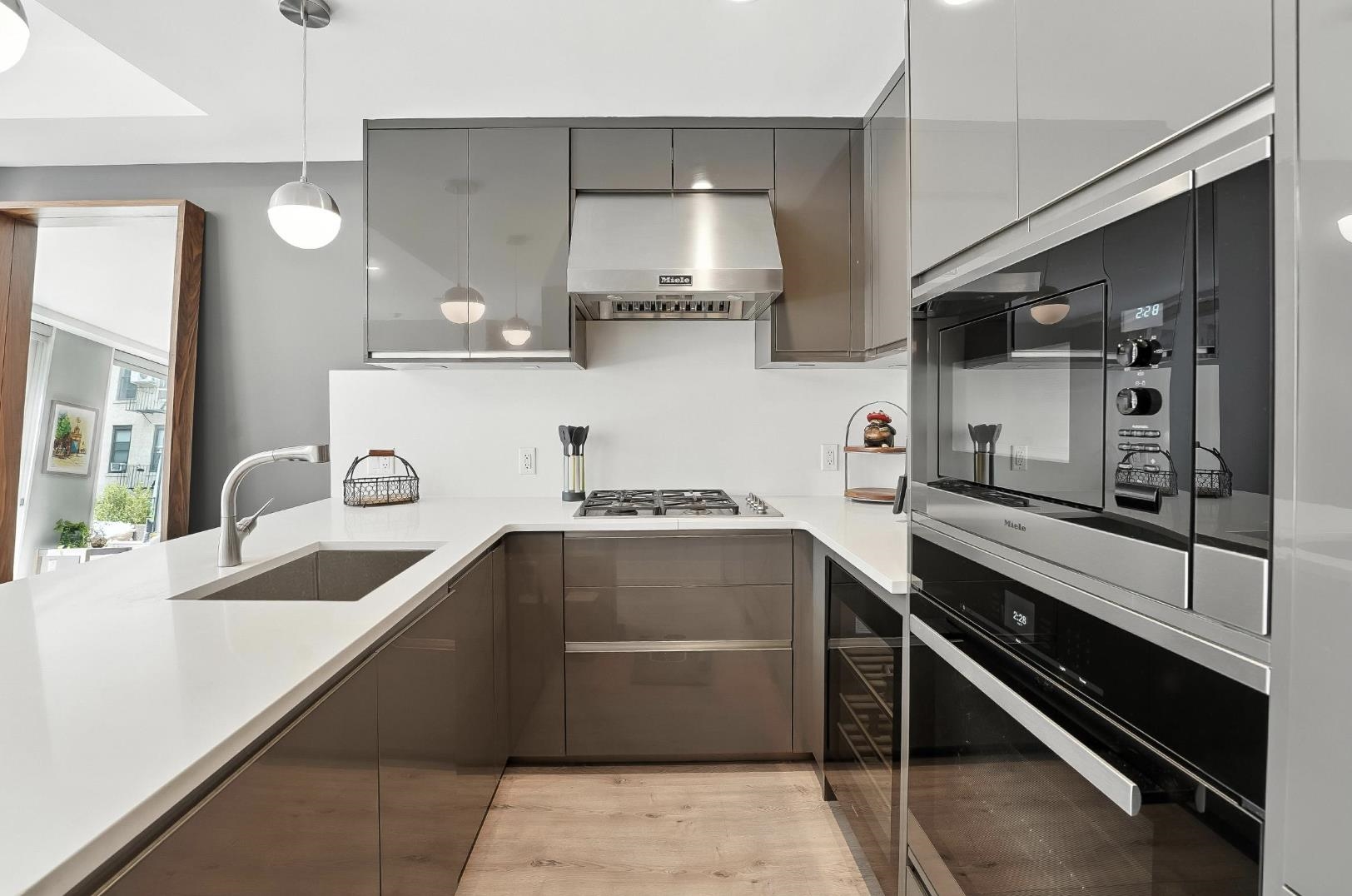 61 14TH ST Unit: #2