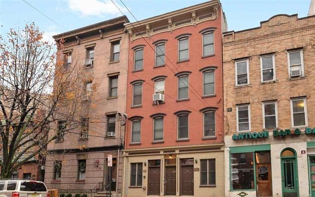 120 WILLOW AVE Unit: 4(2R)