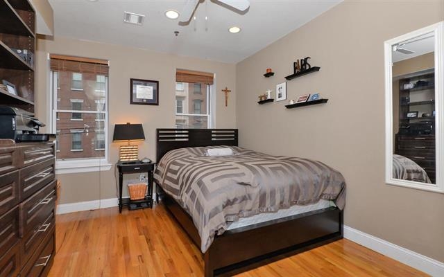 120 WILLOW AVE Unit: 4(2R)