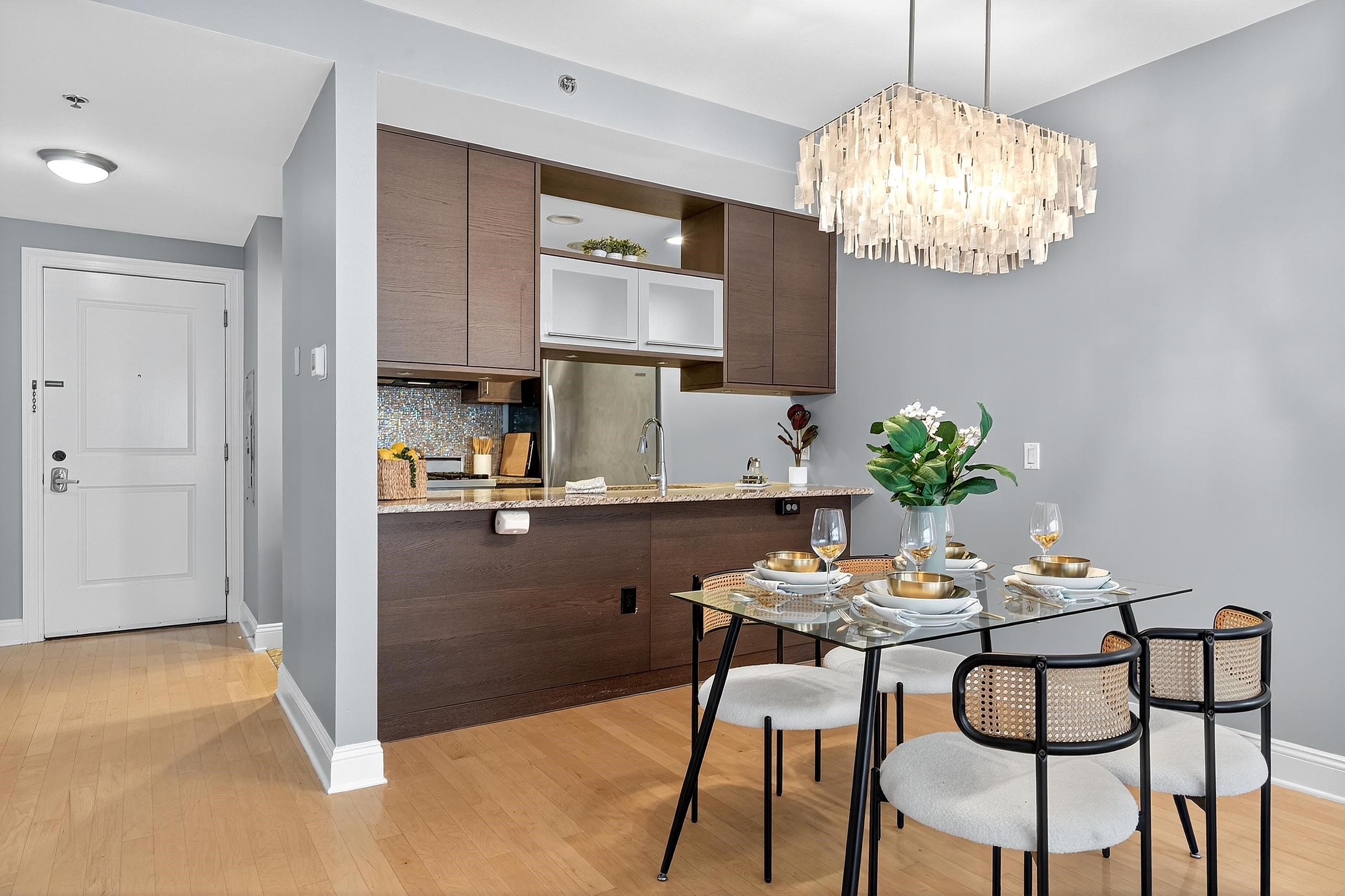 10 REGENT ST Unit: 419