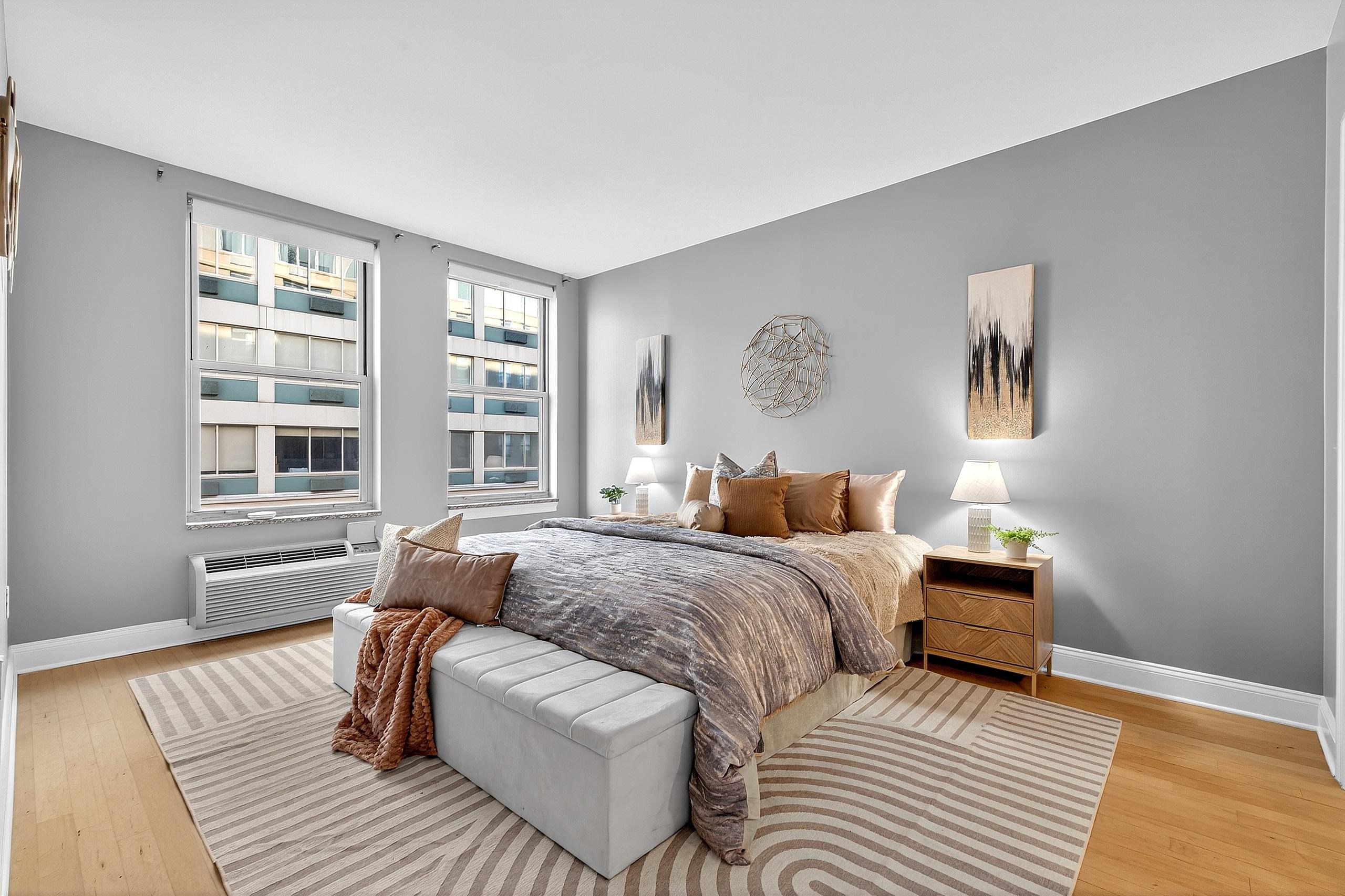 10 REGENT ST Unit: 419