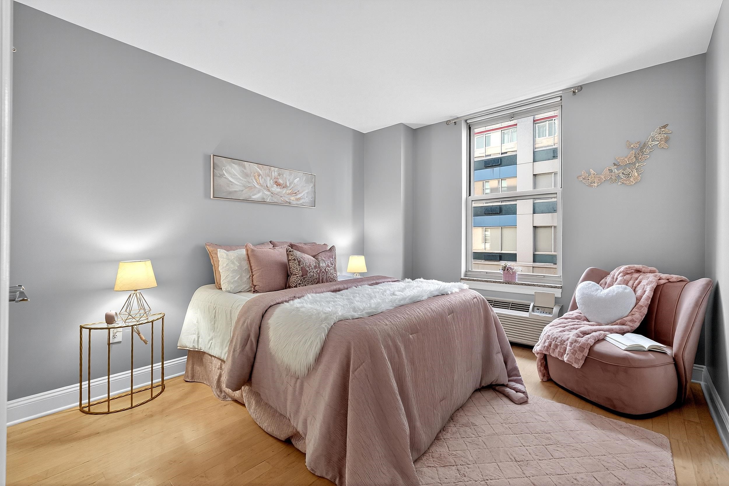 10 REGENT ST Unit: 419