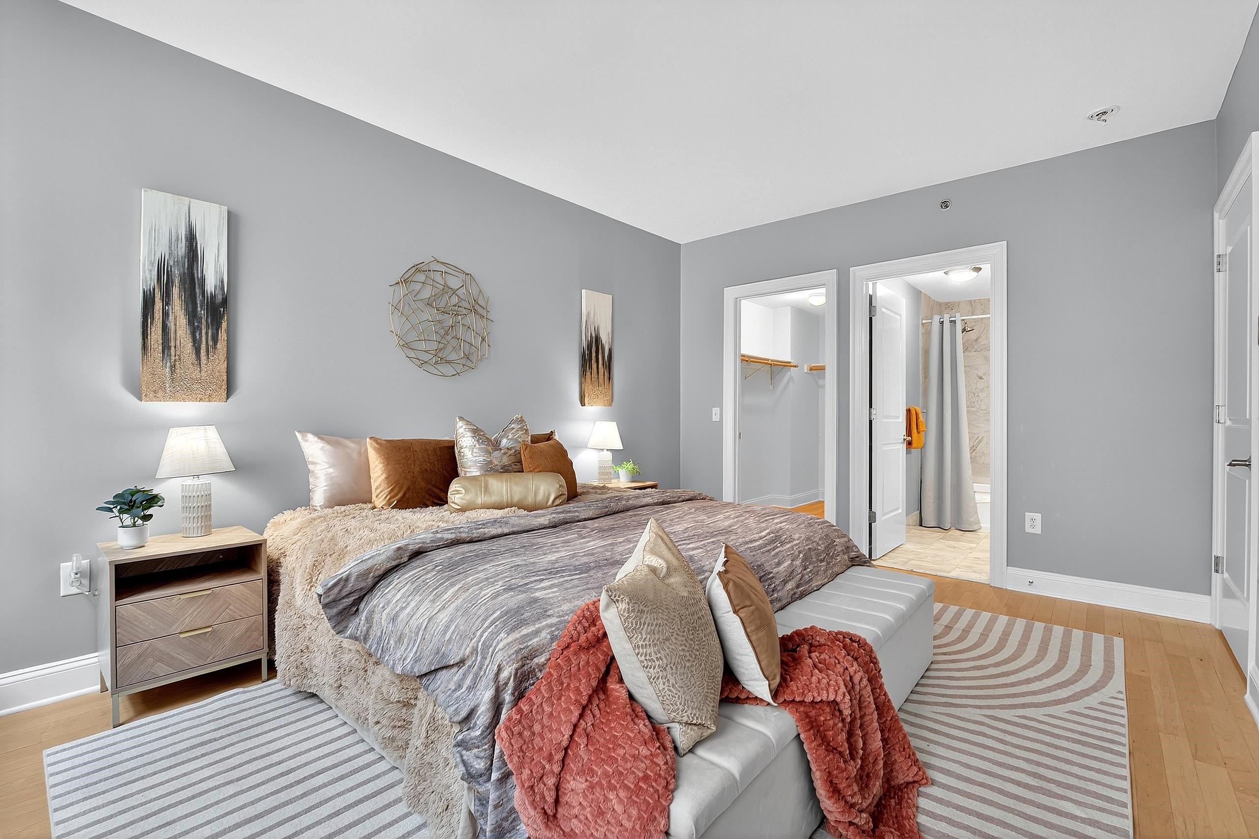 10 REGENT ST Unit: 419