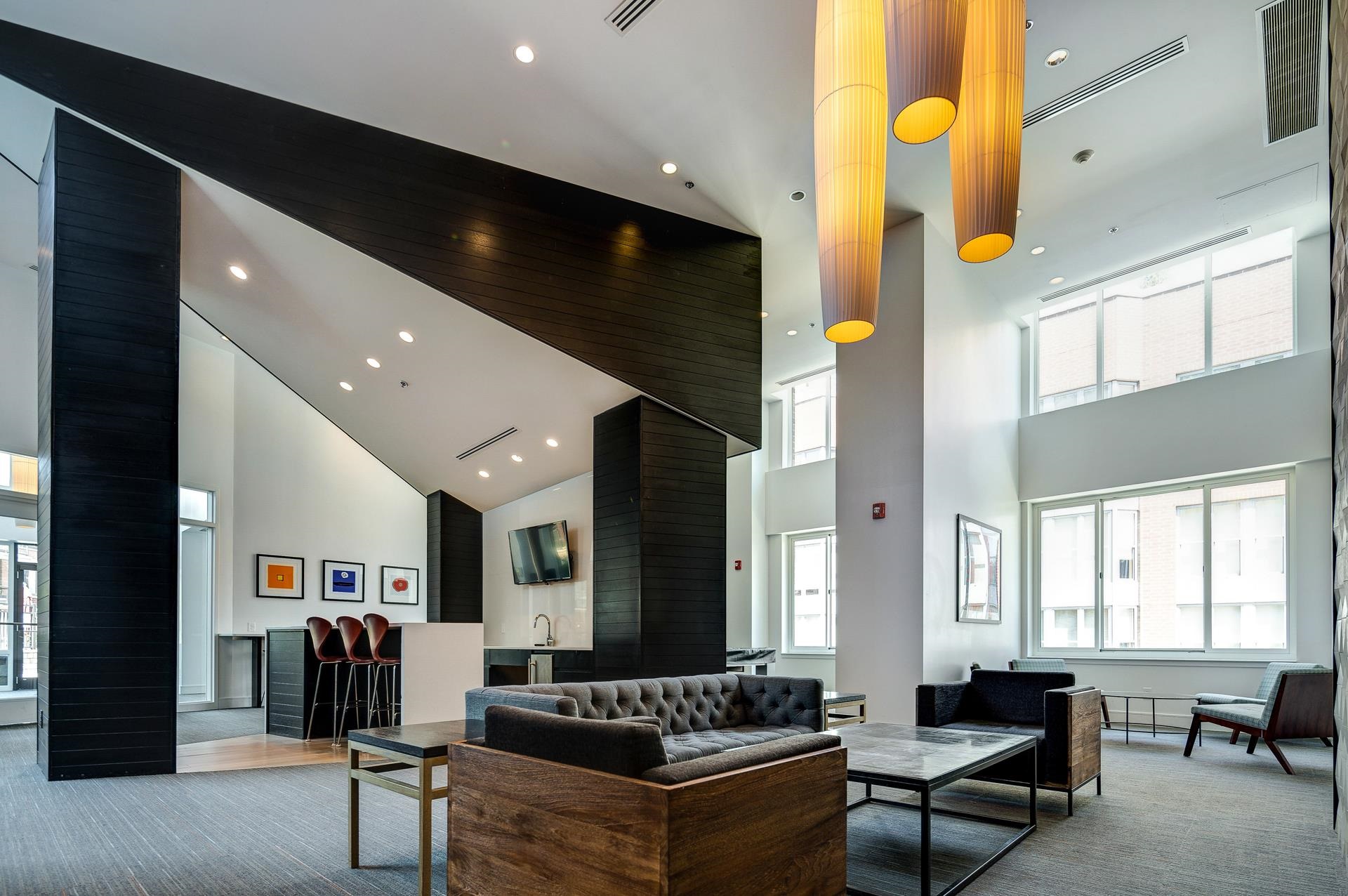 1100 MAXWELL LANE Unit: 1205