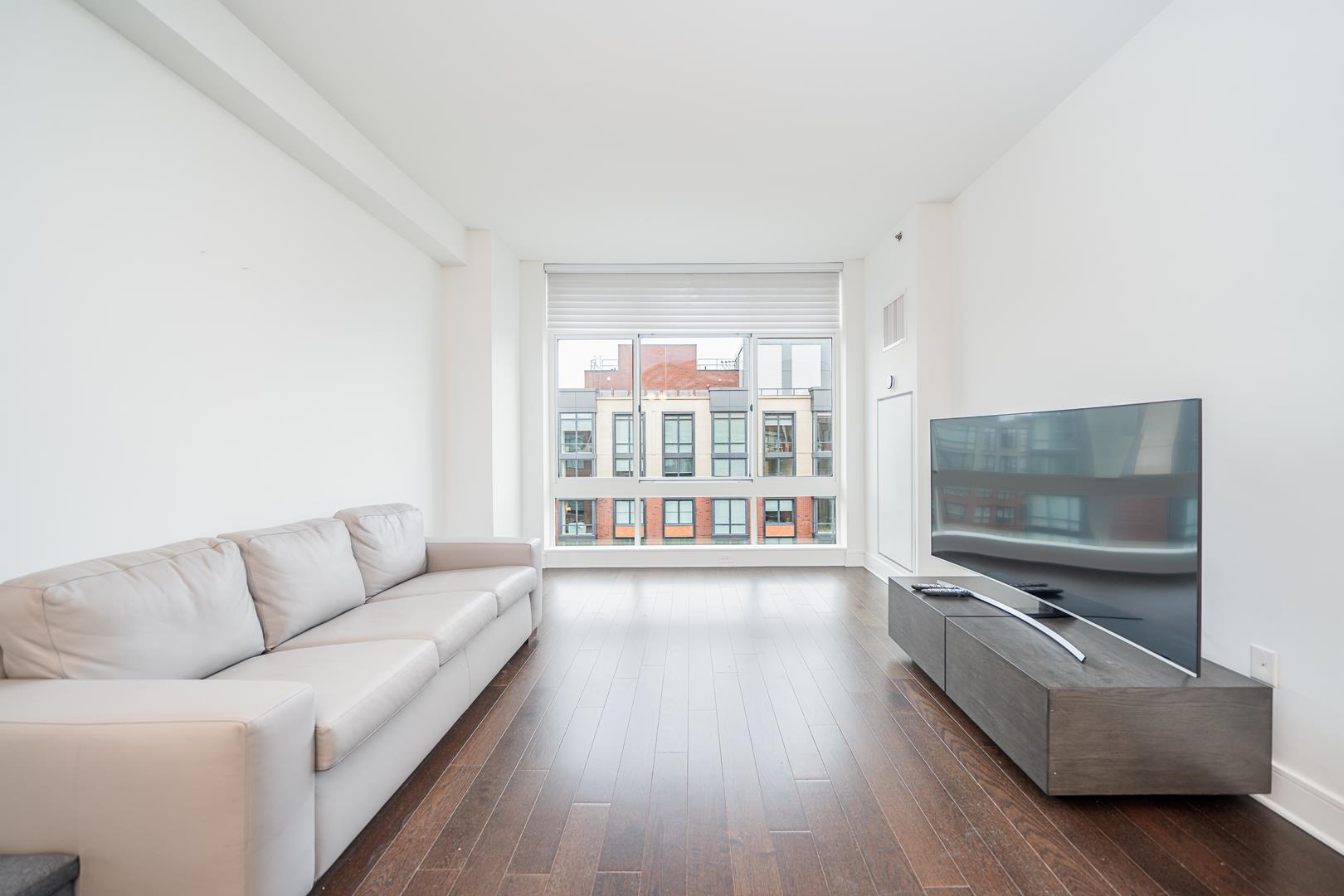 1100 MAXWELL LANE Unit: 1205