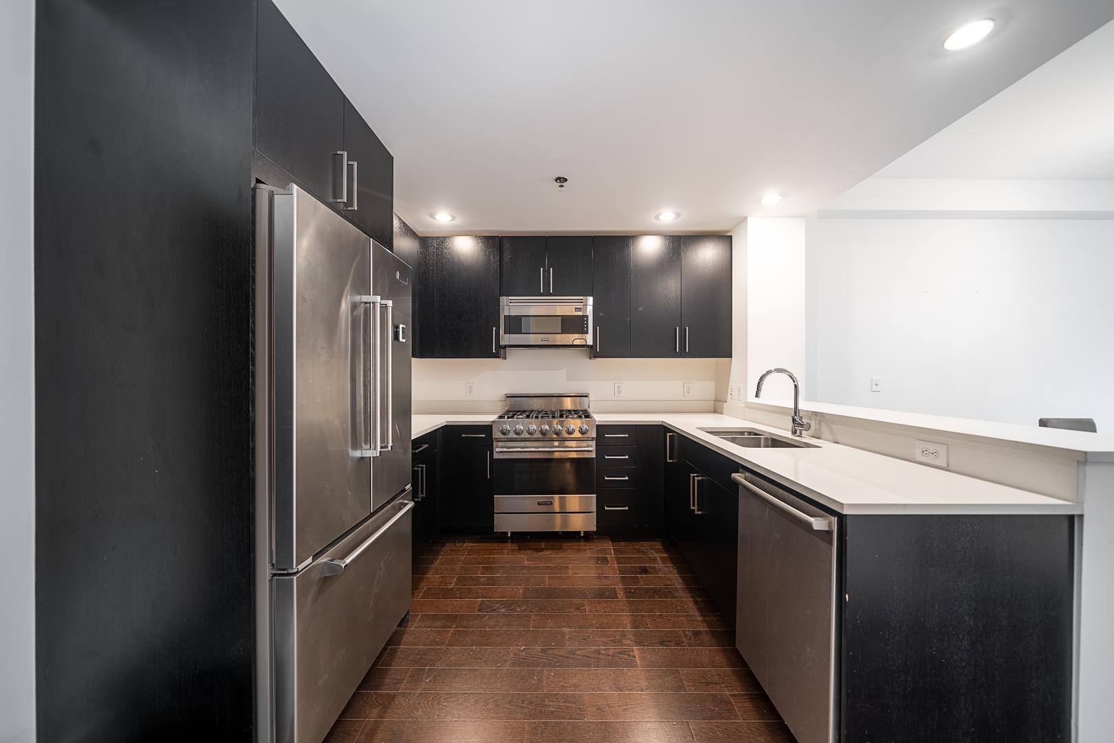 1100 MAXWELL LANE Unit: 1205