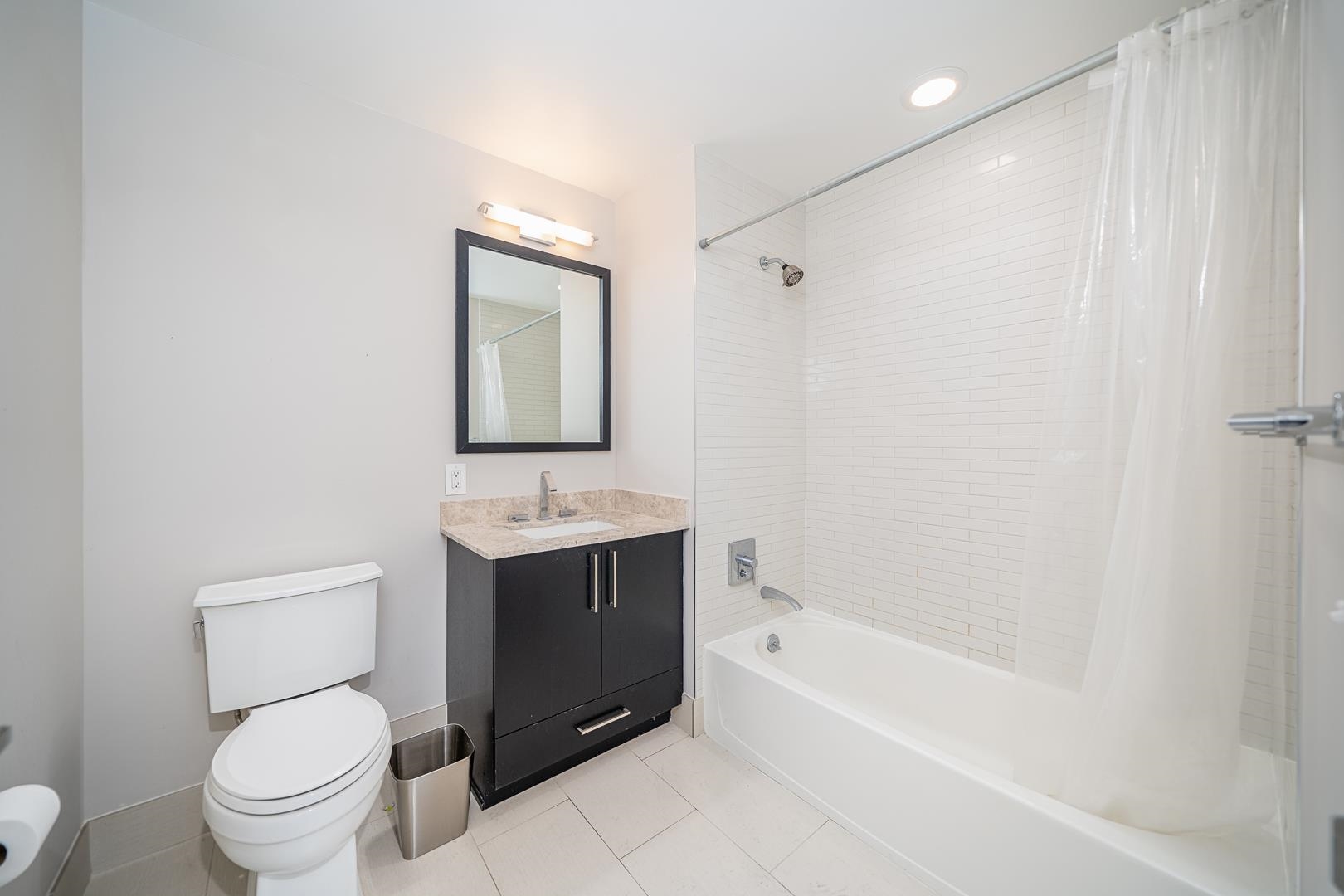 1100 MAXWELL LANE Unit: 1205