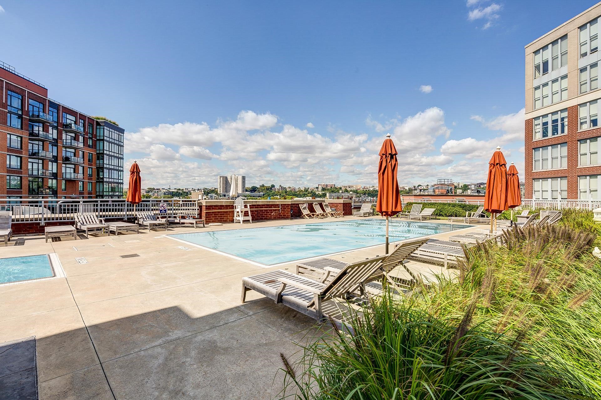 1100 MAXWELL LANE Unit: 1205