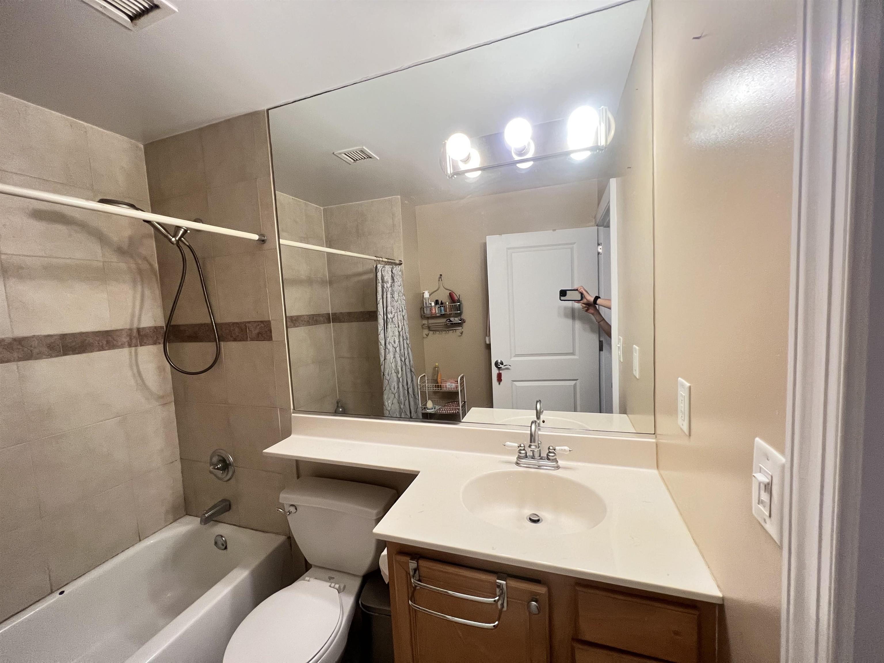 700 1ST ST Unit: 16PW