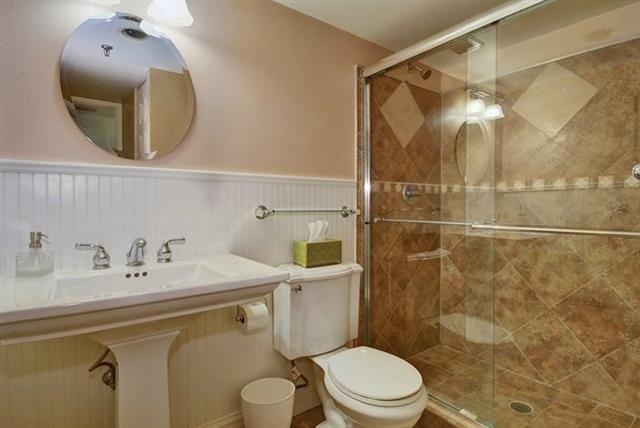 551 OBSERVER HIGHWAY Unit: 12B