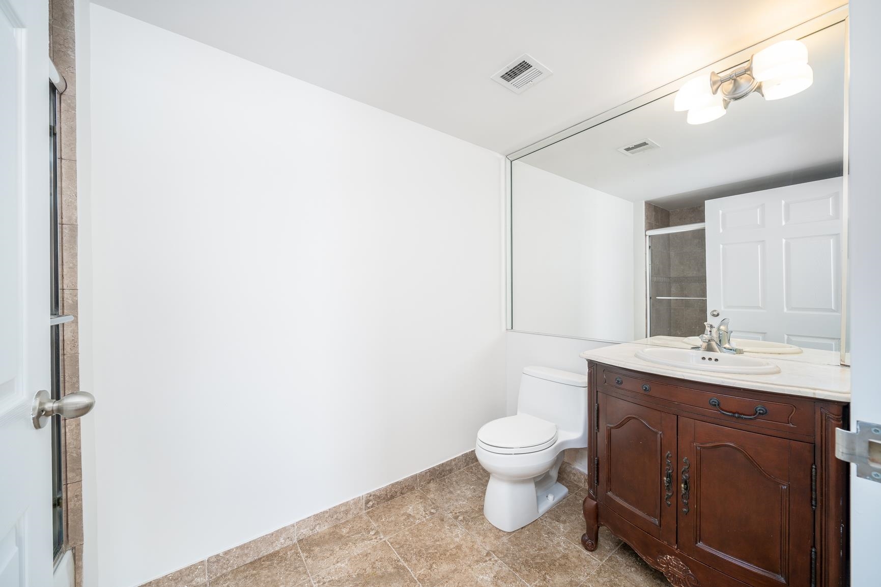700 1ST ST Unit: 8H