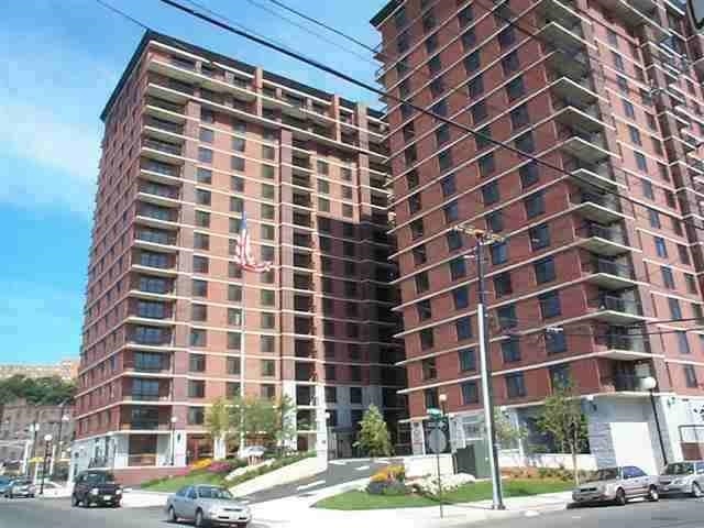 700 1ST ST Unit: 8H