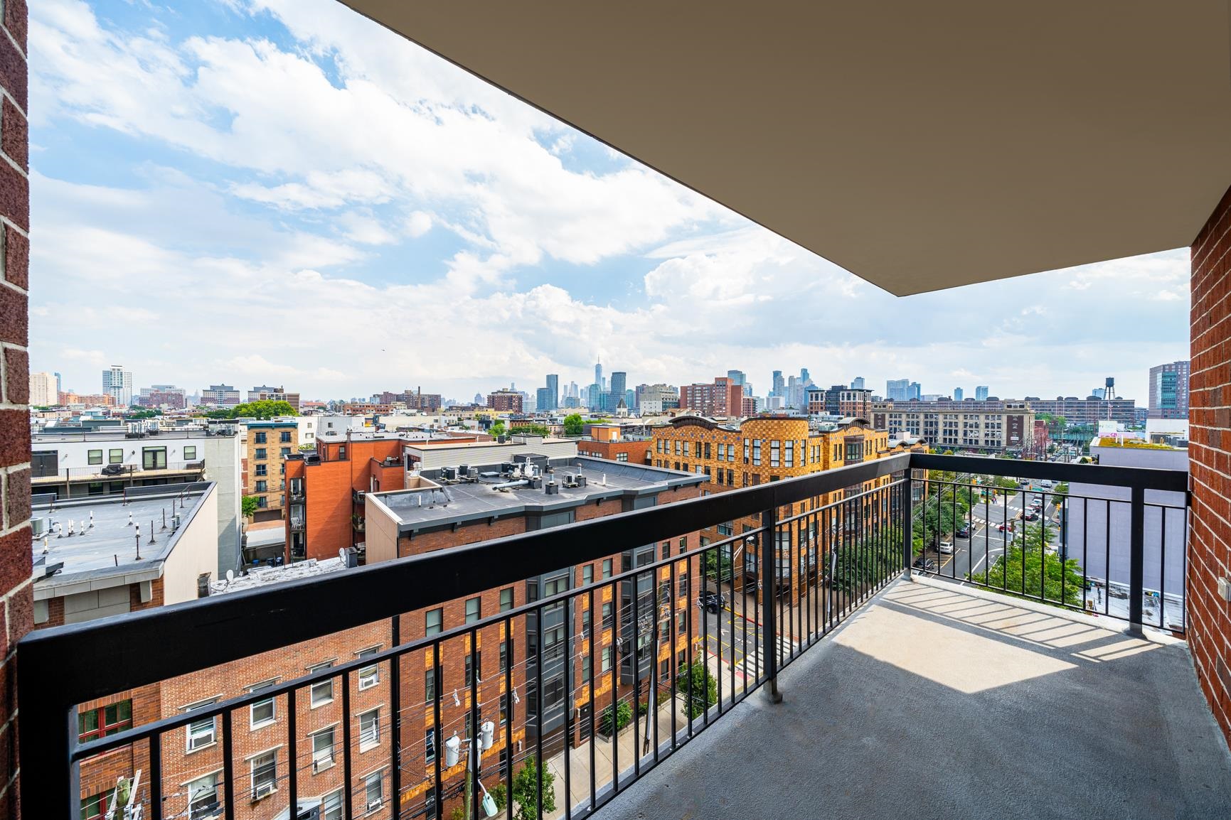 700 1ST ST Unit: 8H