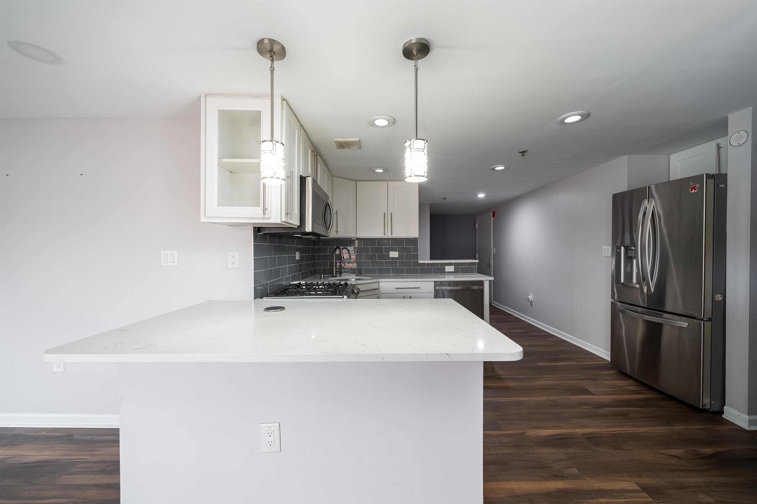 700 1ST ST Unit: 8Q