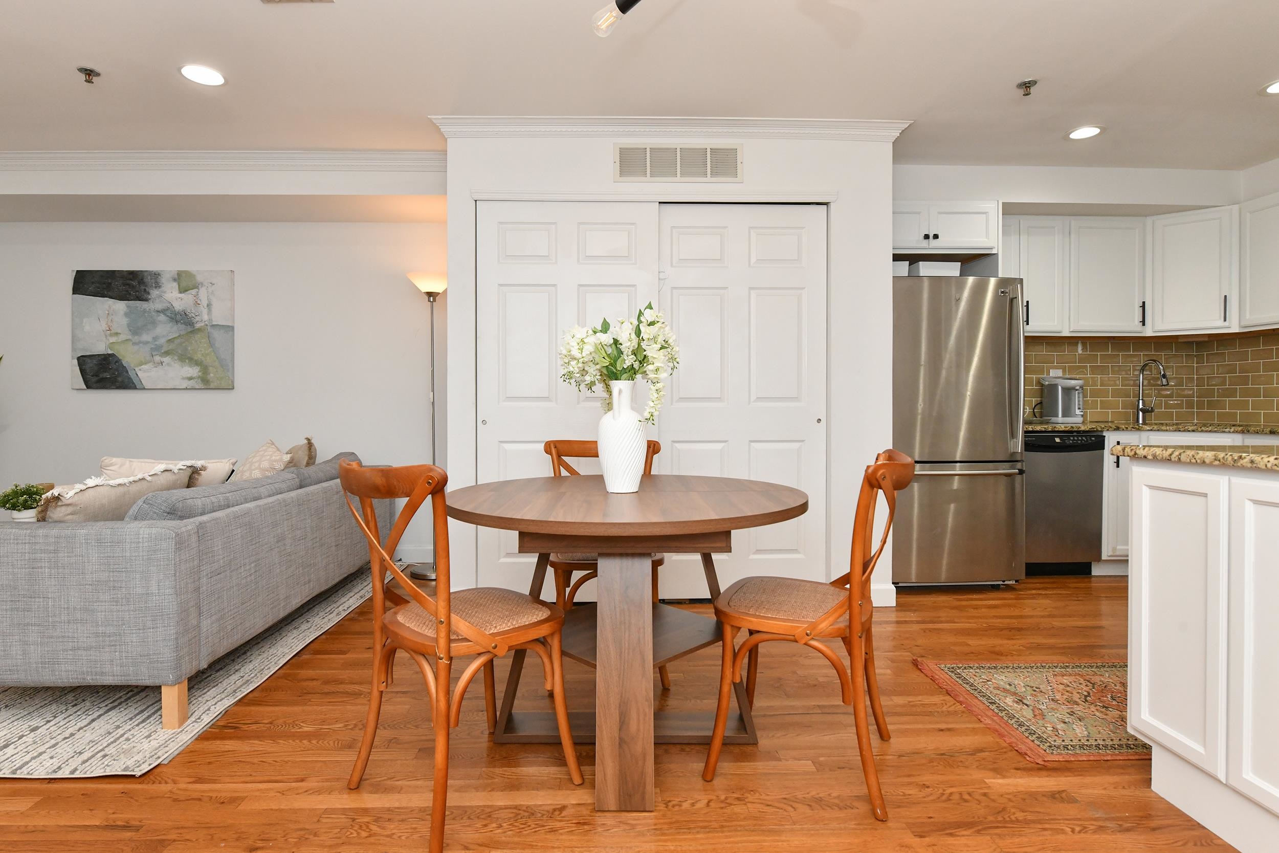 66 MADISON ST Unit: 2