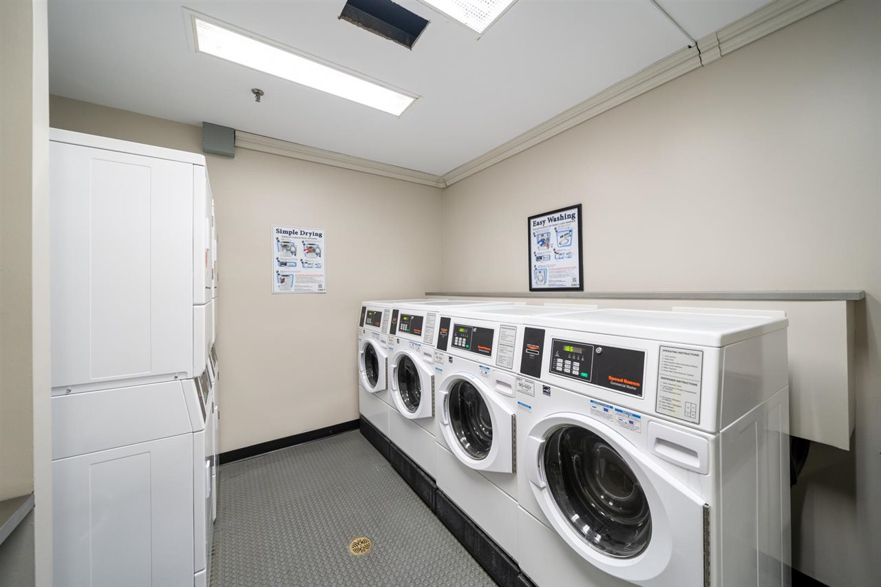 205 10TH ST Unit: 7W