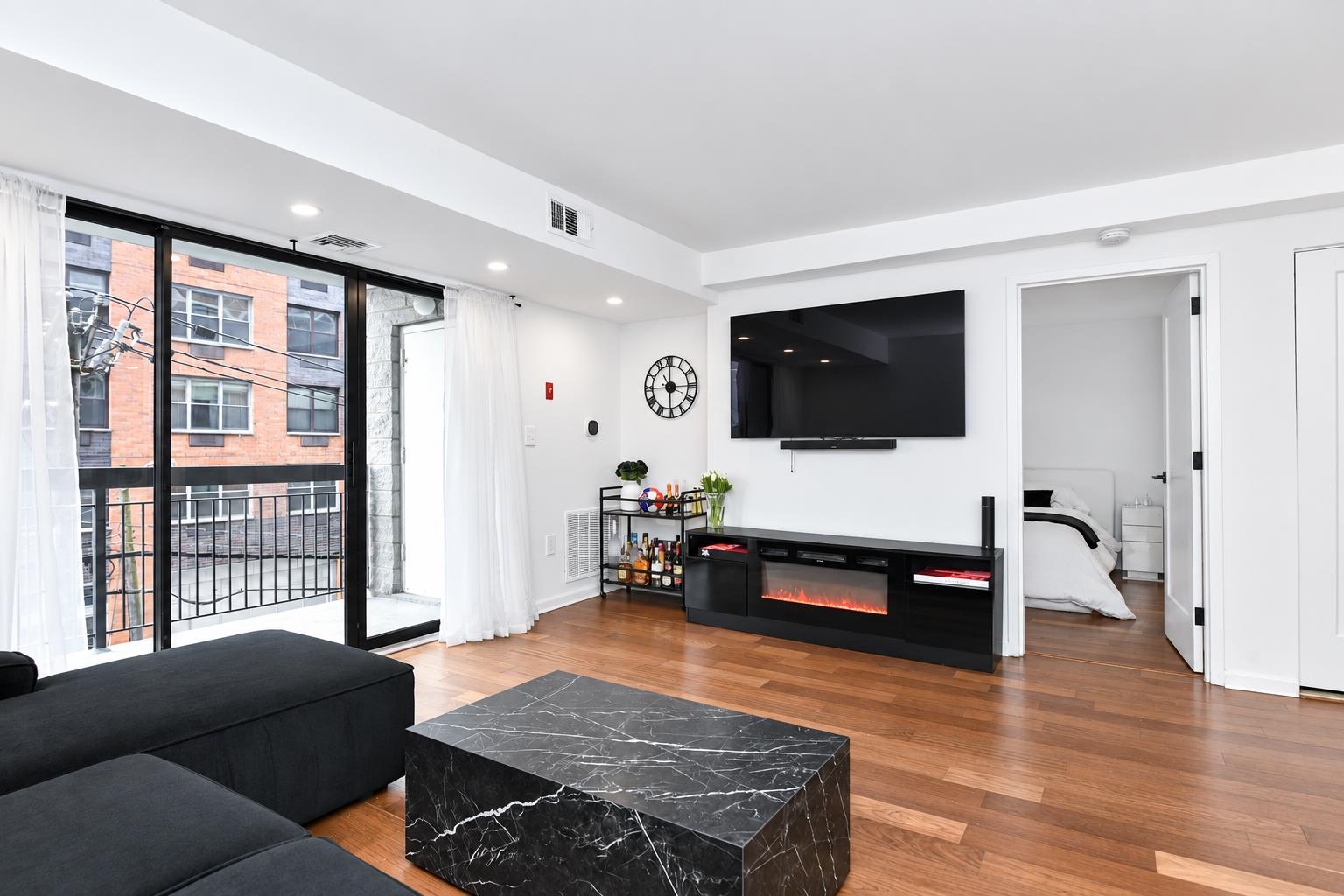 700 1ST ST Unit: 3T