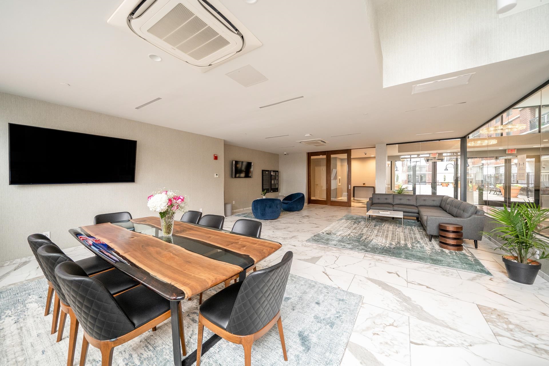 700 1ST ST Unit: 3T