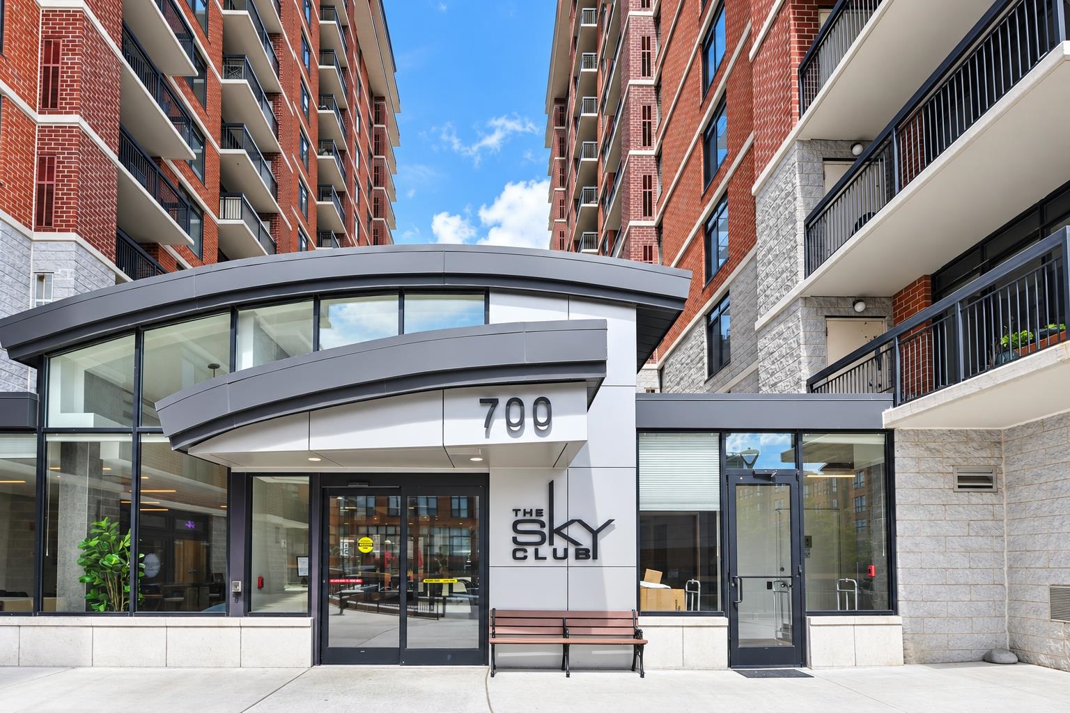 700 1ST ST Unit: 3T