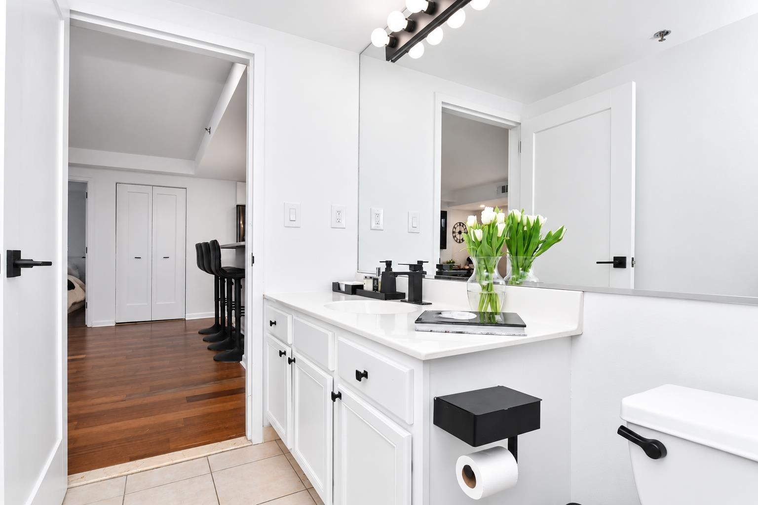 700 1ST ST Unit: 3T