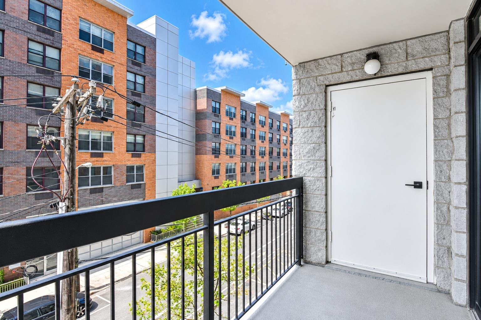 700 1ST ST Unit: 3T