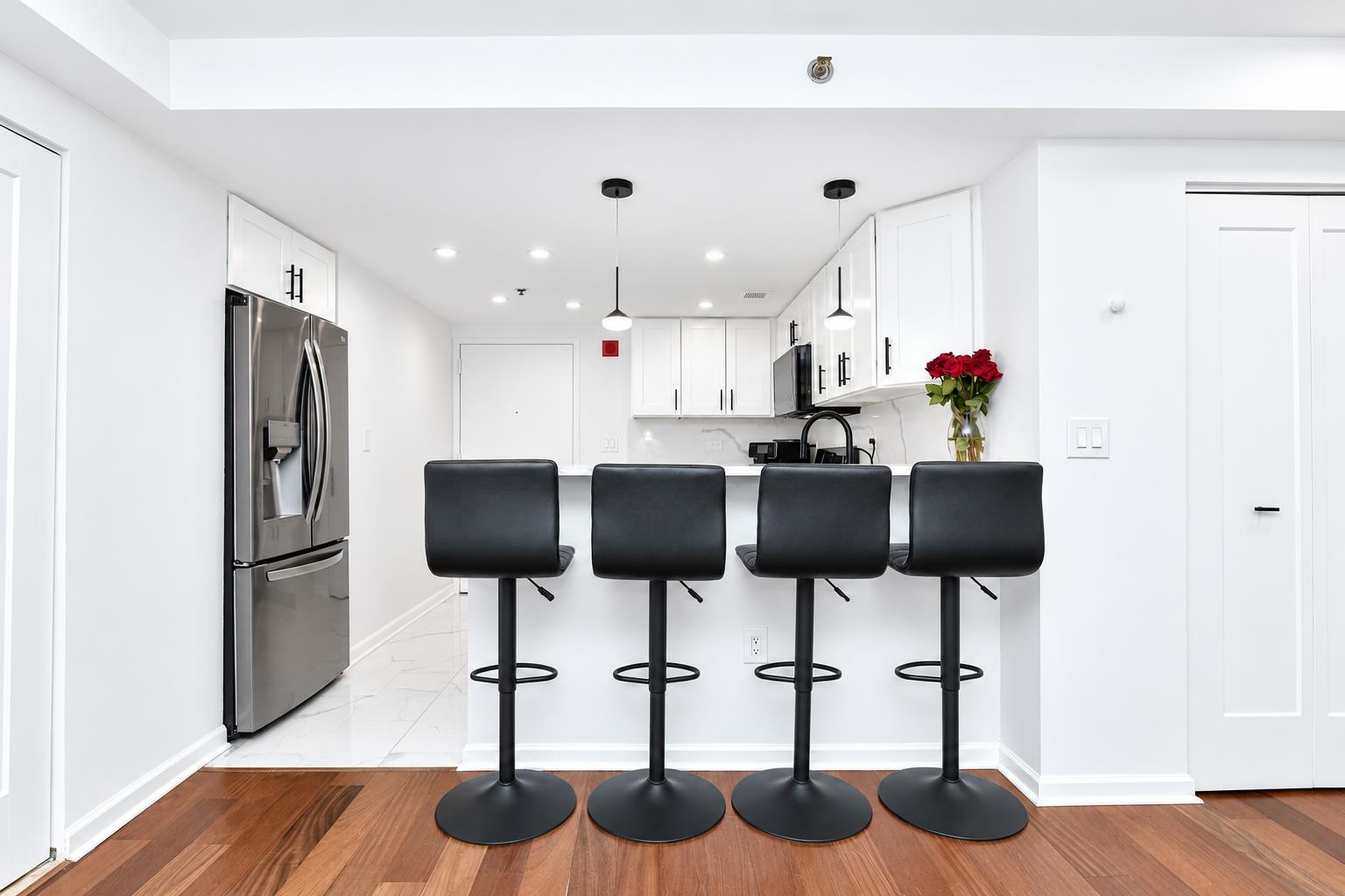 700 1ST ST Unit: 3T