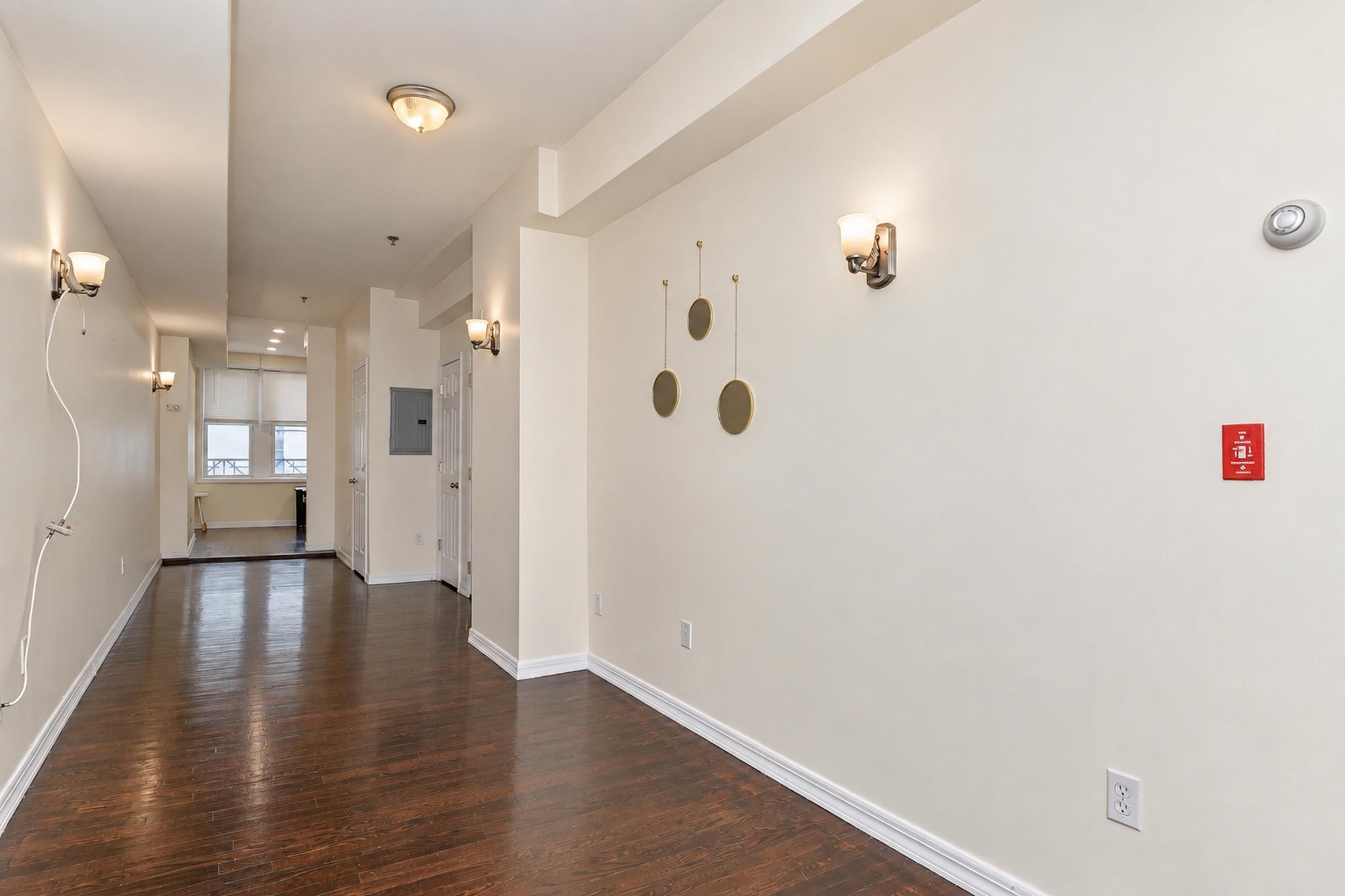 231 GRAND ST Unit: 4L