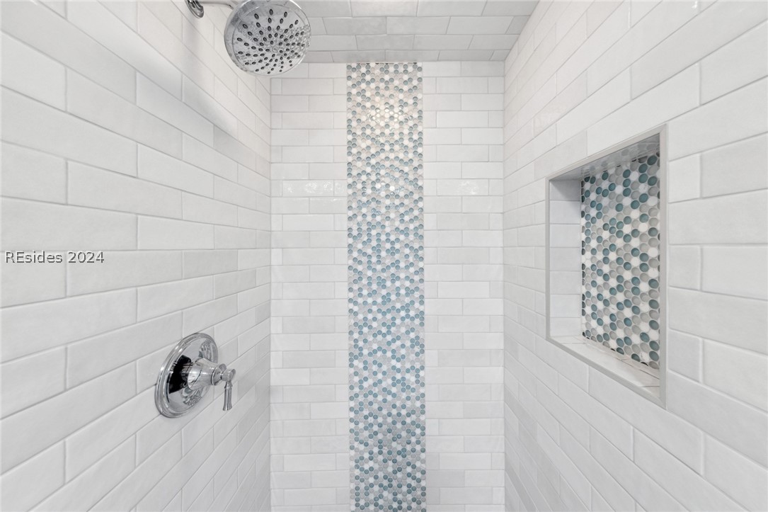 200 Colonnade Drive 193