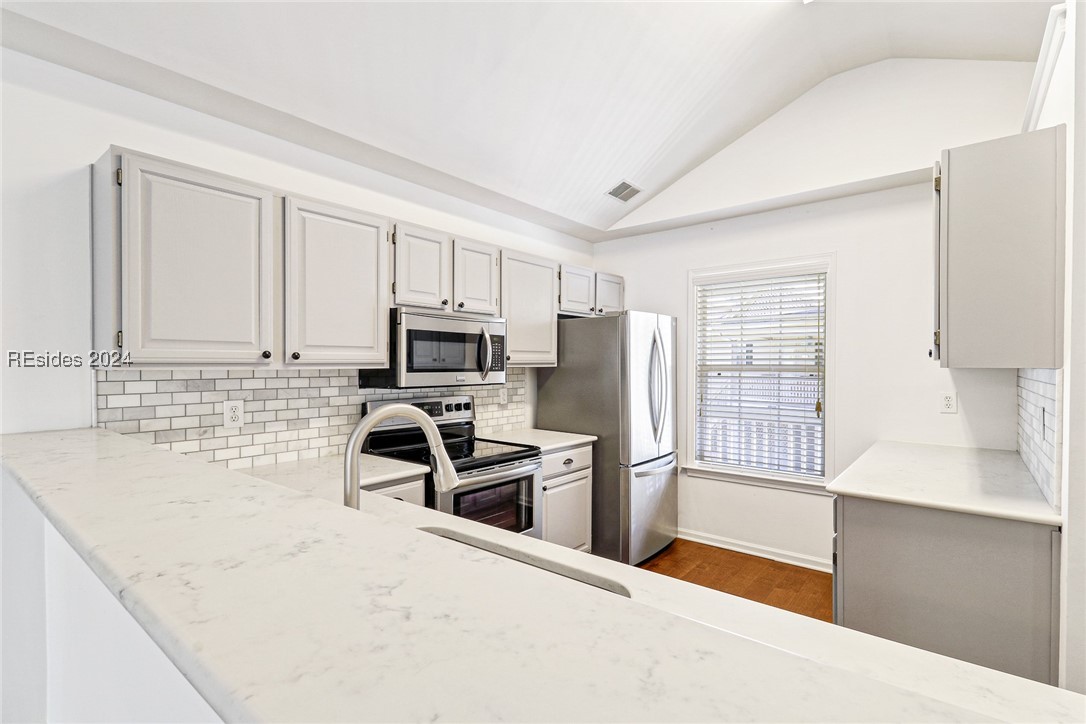 30 Valencia Drive 8A