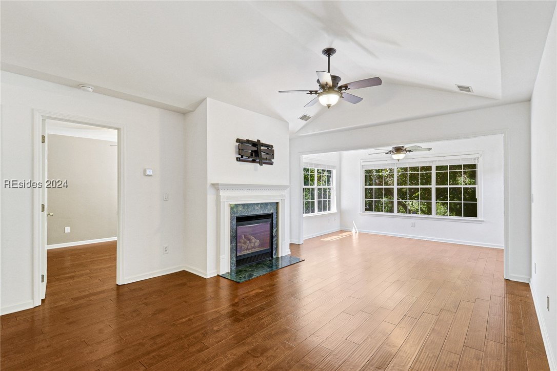 30 Valencia Drive 8A