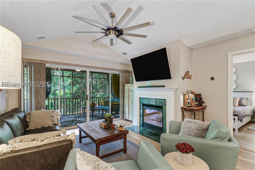 30 Valencia Drive Unit: 2B