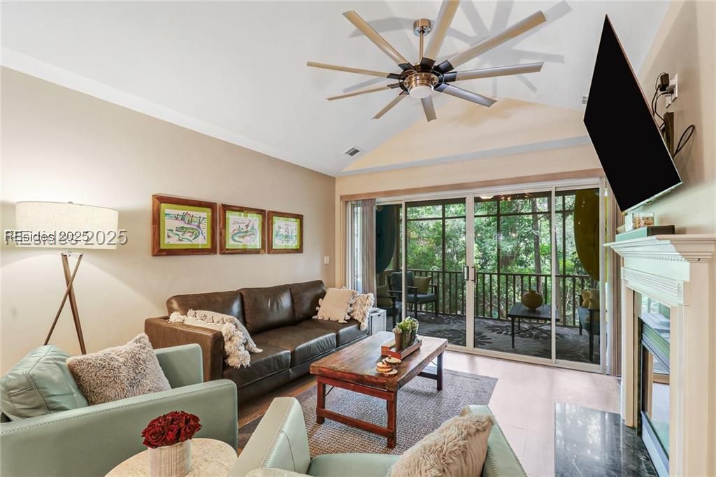 30 Valencia Drive Unit: 2B