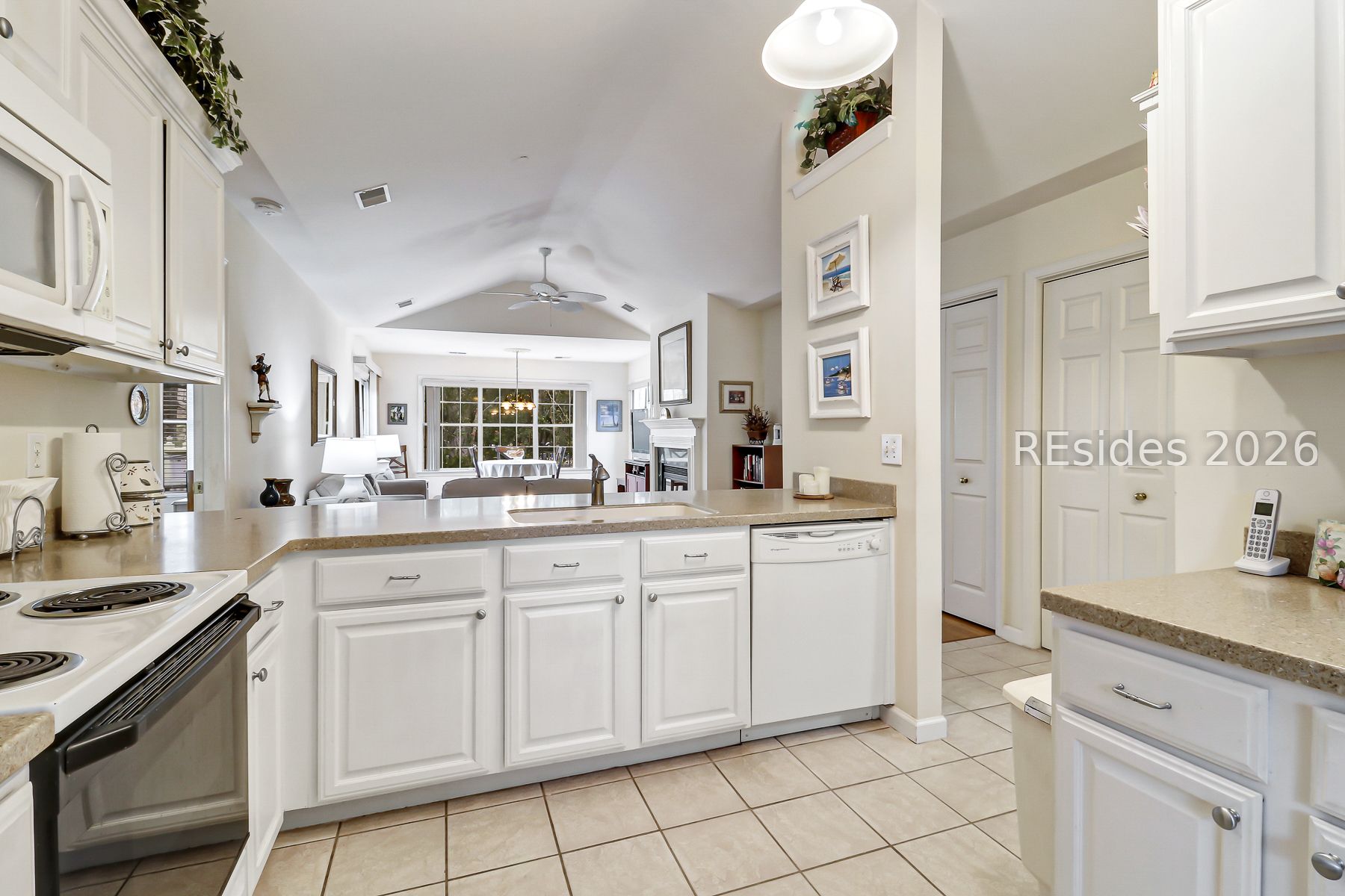 30 Valencia Drive Unit: 10B