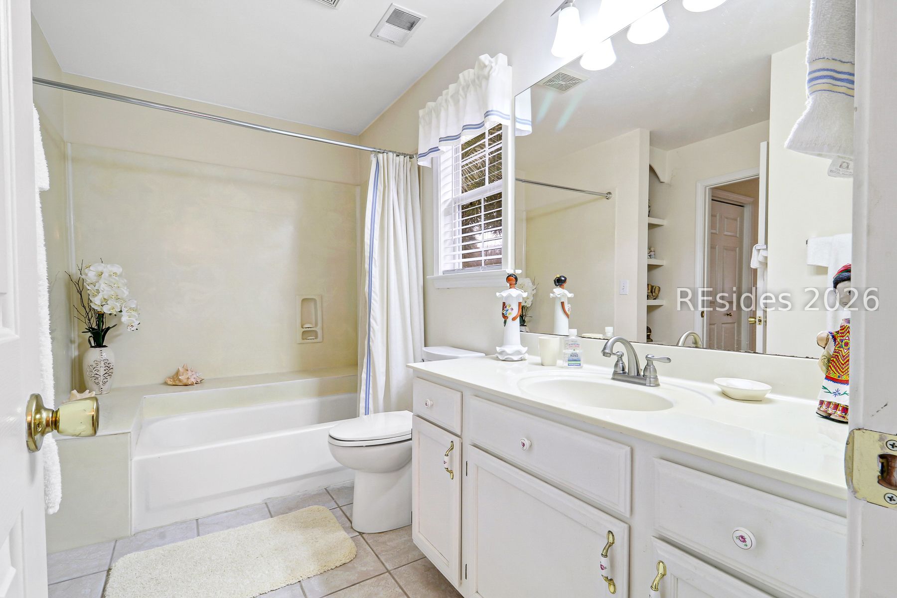 30 Valencia Drive Unit: 10B