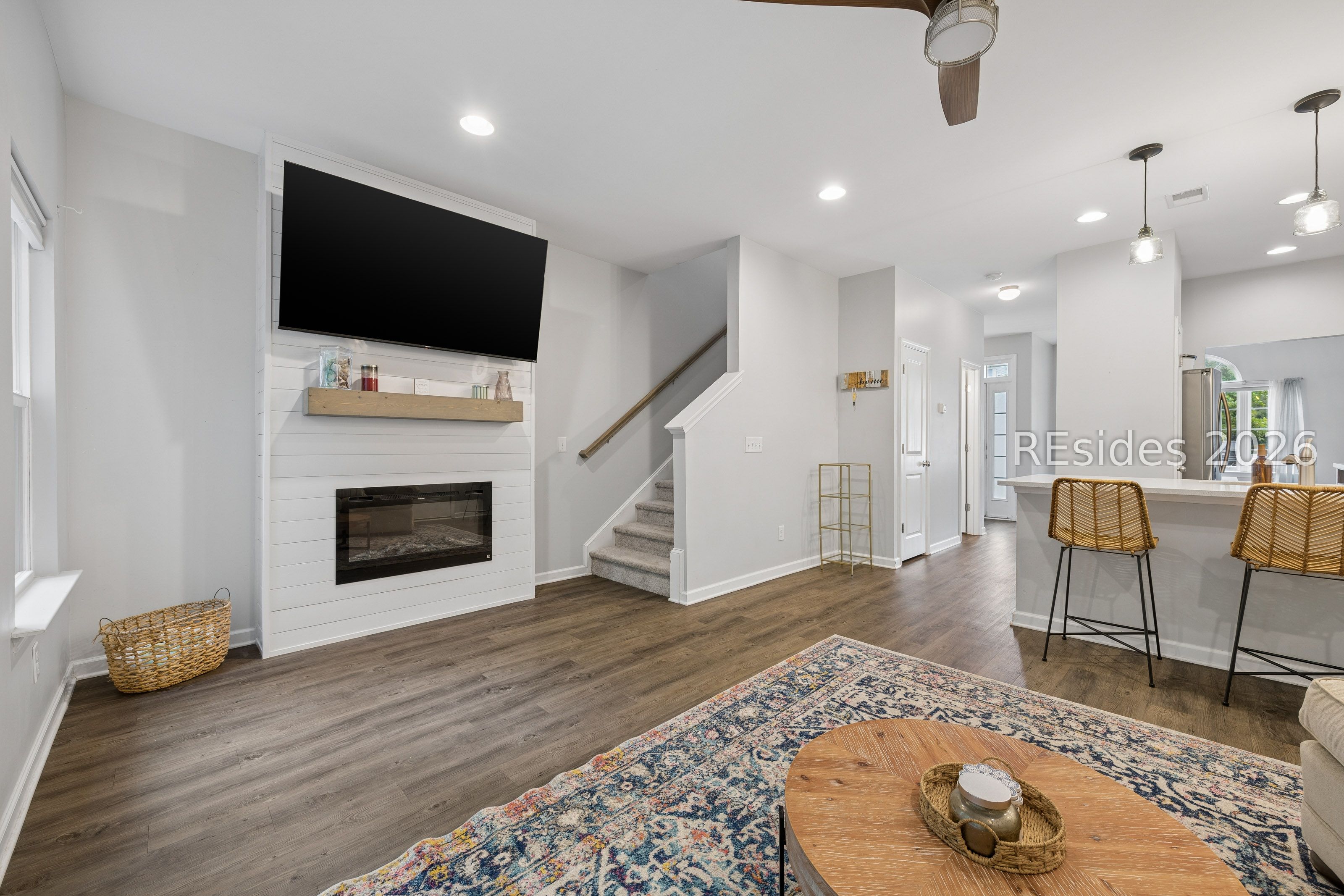 128 Plumgrass Street