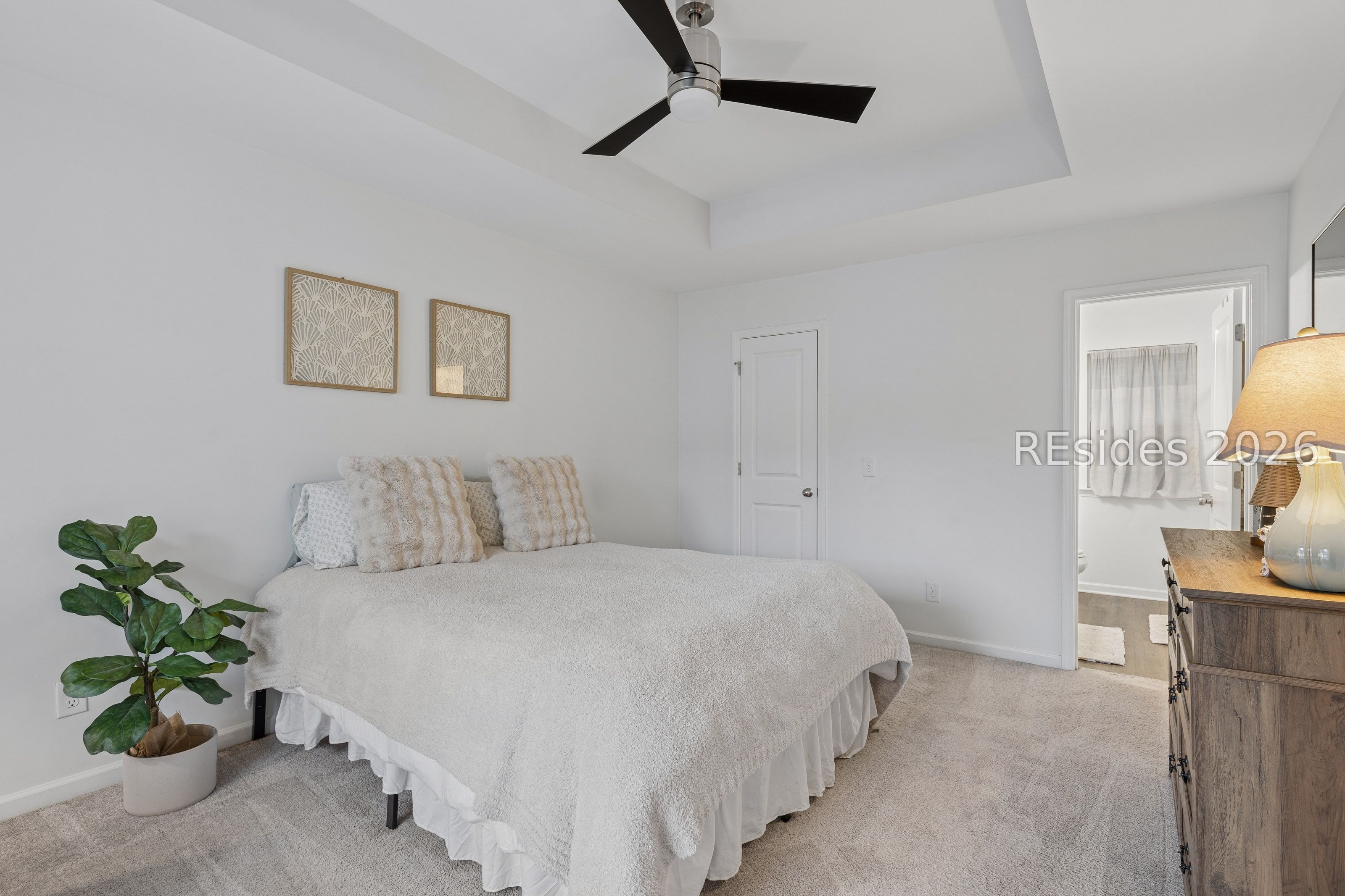 128 Plumgrass Street