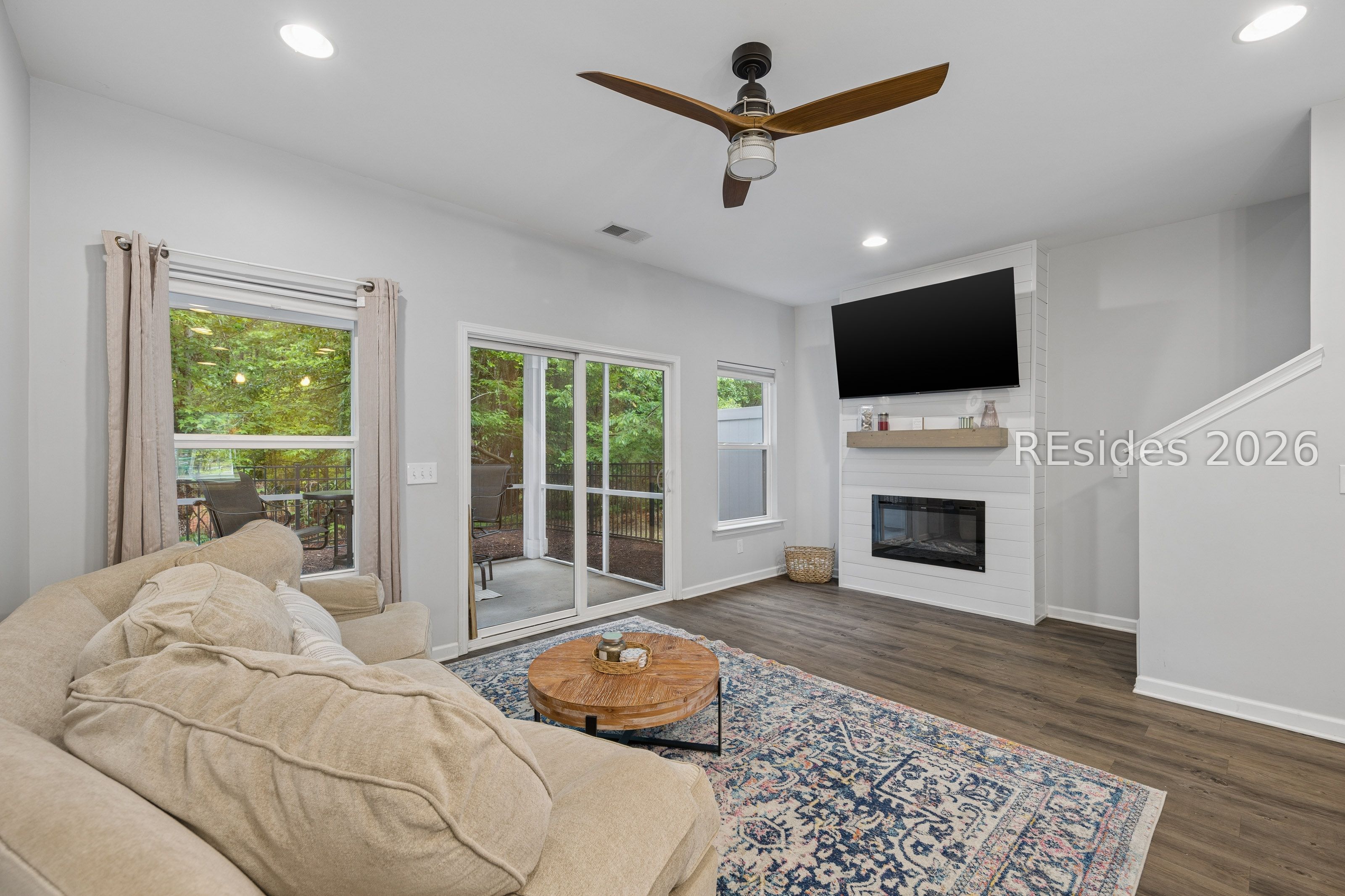 128 Plumgrass Street