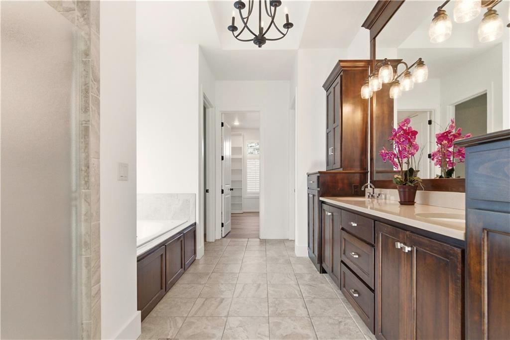 9903 W 152nd Terrace